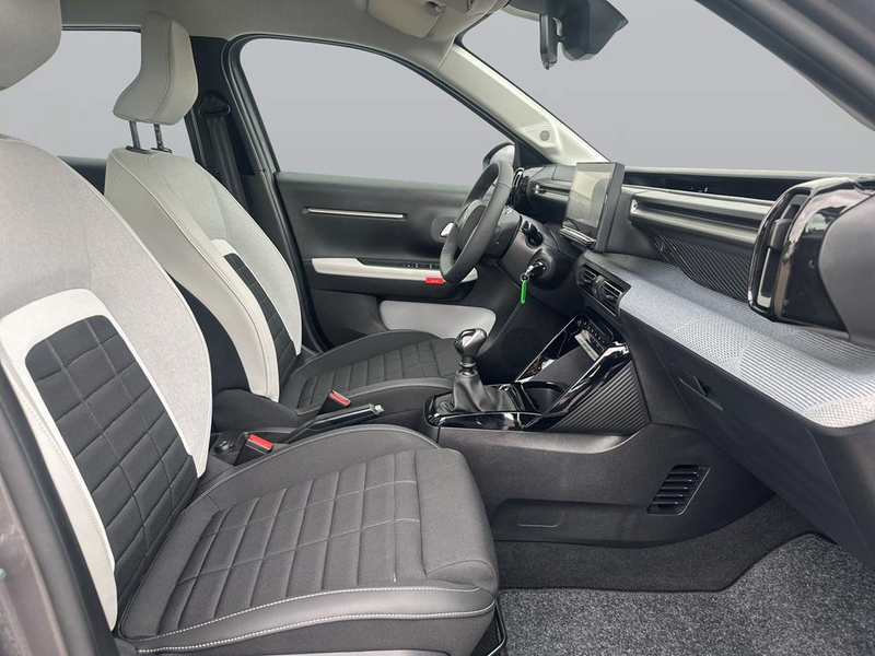 Citroen C3 Turbo 100 S&S Plus — photo 12
