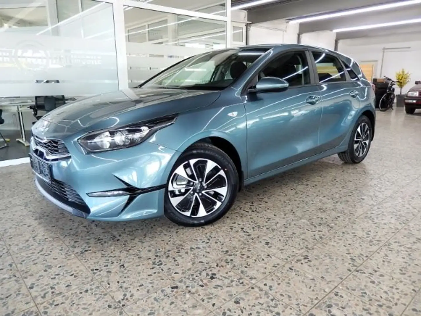 Kia Ceed / cee'd Ceed 1.5l ''Spin 140'' Navi/Alu/Cam./7J.Gar/VKZ Grün - 2
