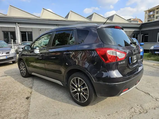 Suzuki SX4 S-Cross view 5