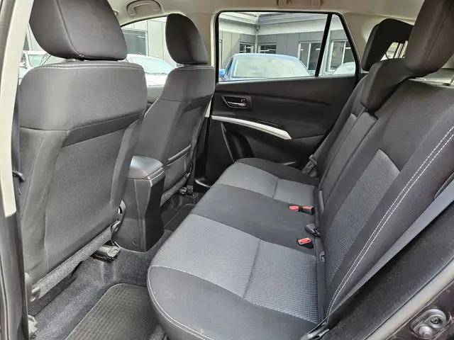 Suzuki SX4 S-Cross view 8