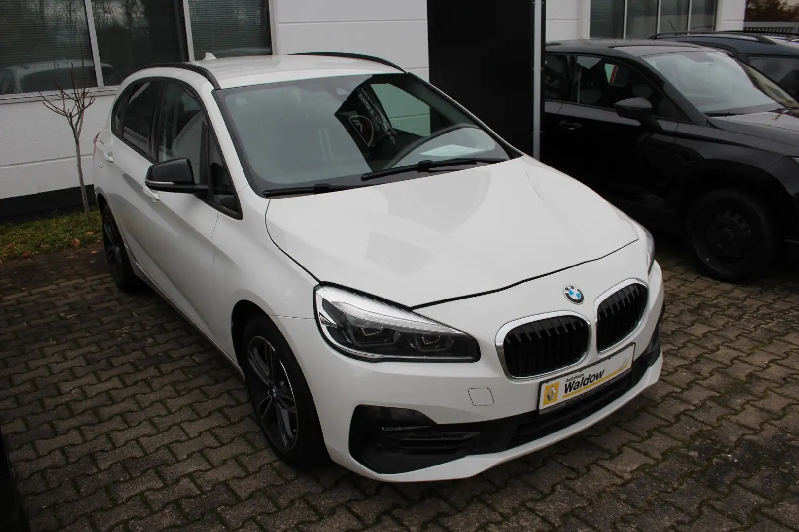 BMW 218 2 Active Tourer 218 i Sport Line Weiß - 1