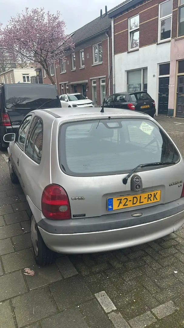 Opel Corsa Corsa 1.2i-16V Strada Gri - 2