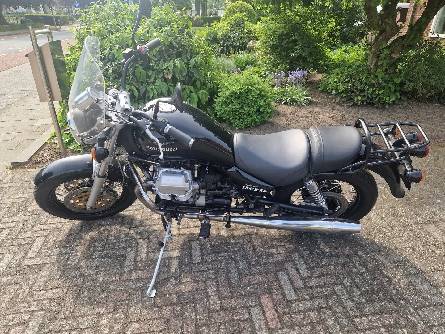 Moto Guzzi California Jakcal Zwart - 1