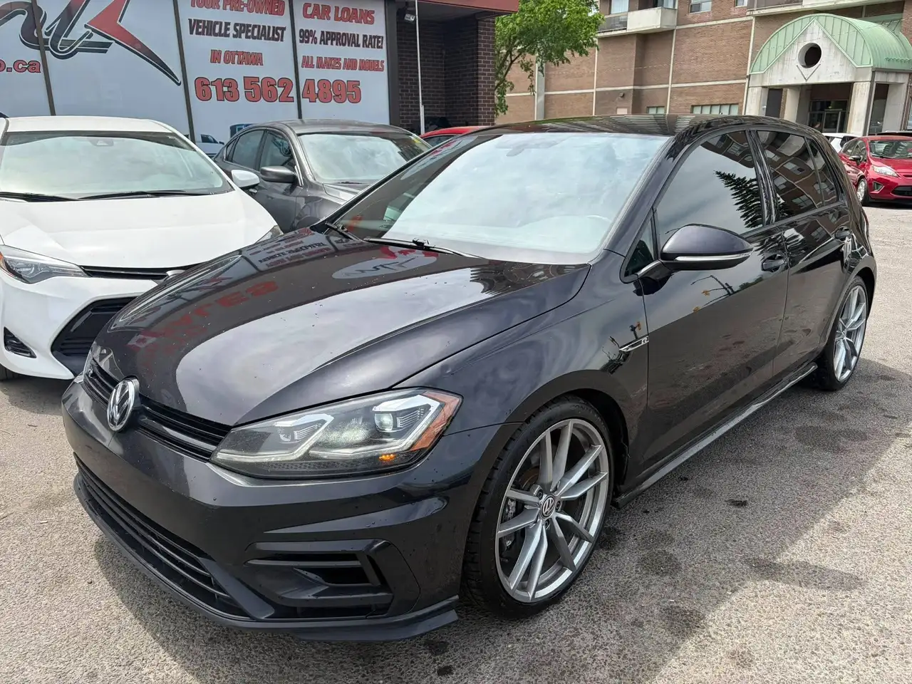 Volkswagen Golf R photo Volkswagen Golf R