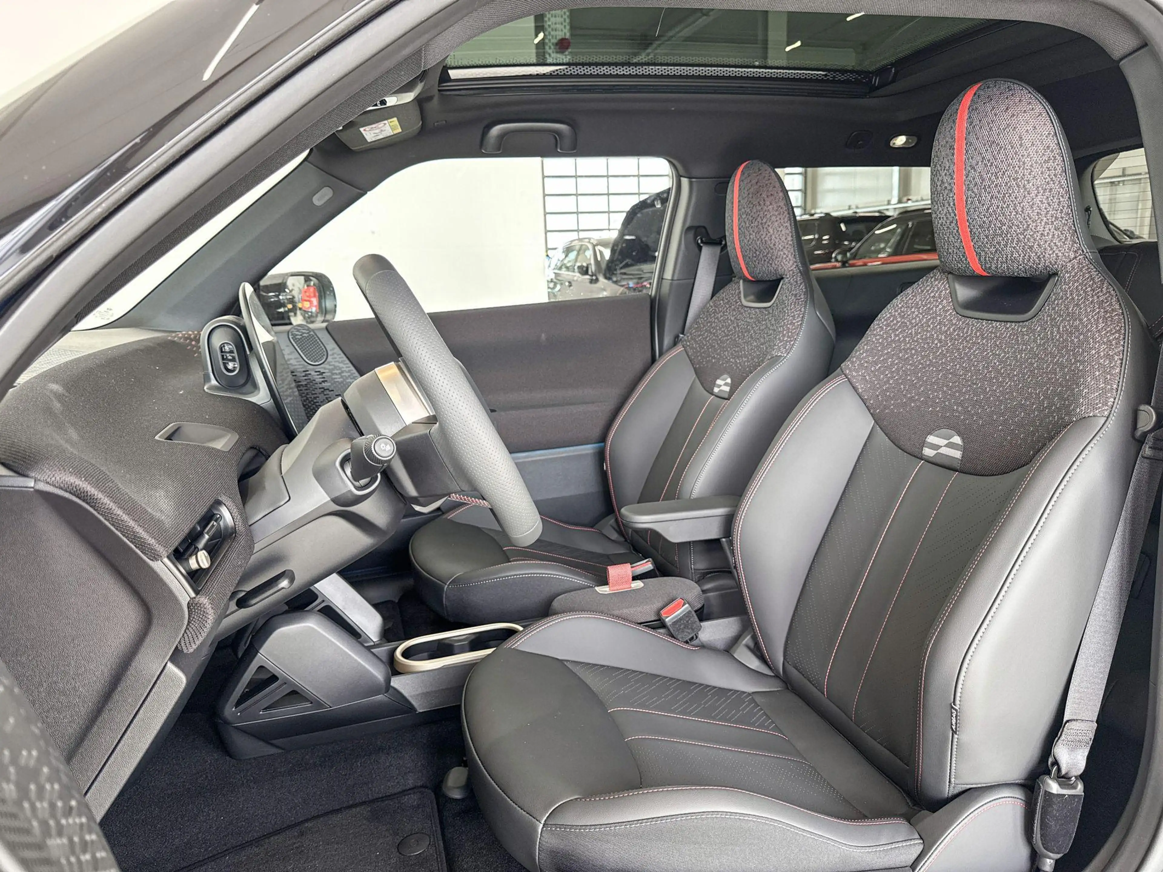MINI John Cooper Works 3-deurs Cooper E Cooper M 40.7 kWh | 18 Inch JCW L — photo 9