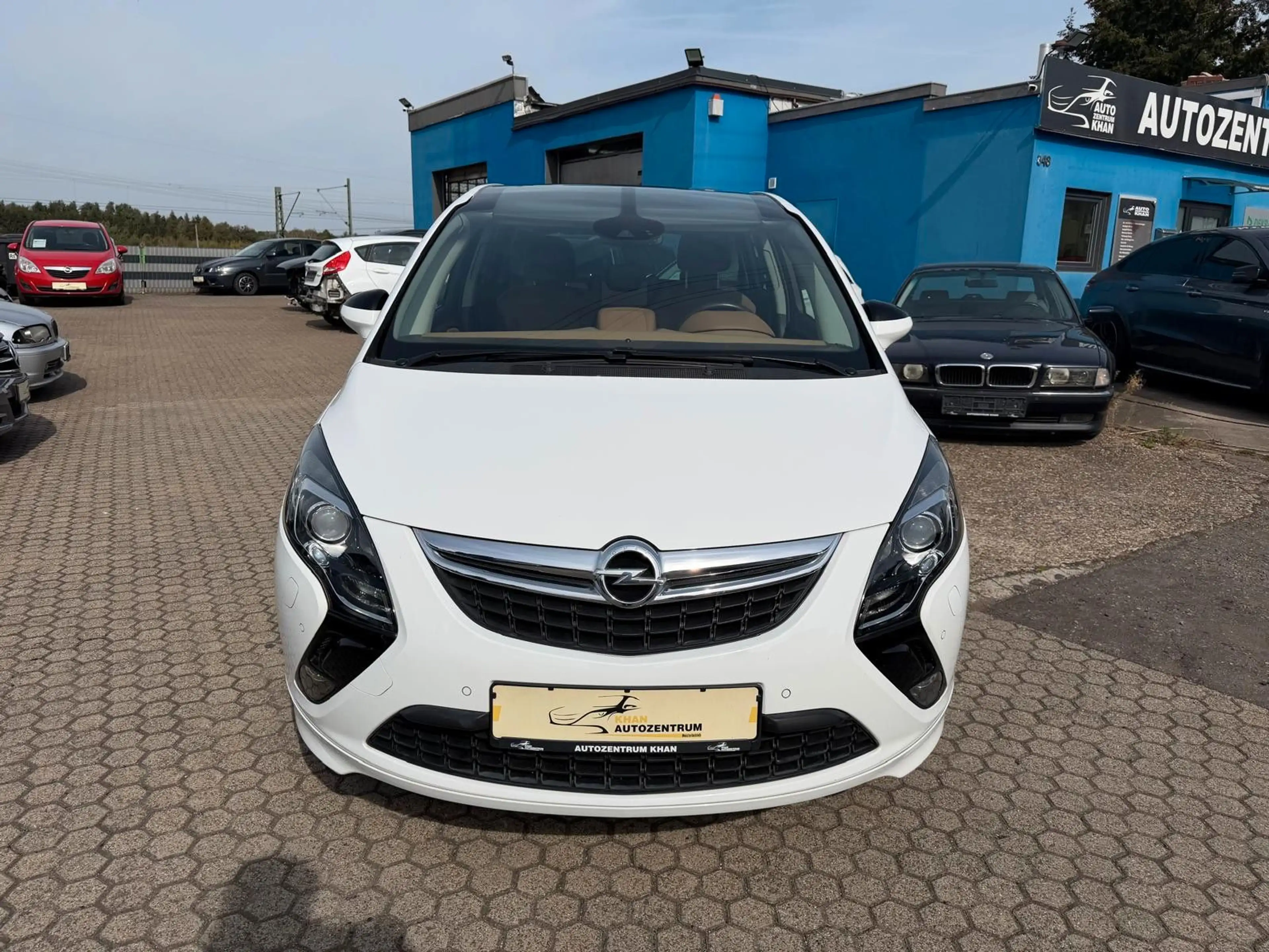 Opel Zafira Tourer BIXEN/NAVI/KAMERA — photo 2
