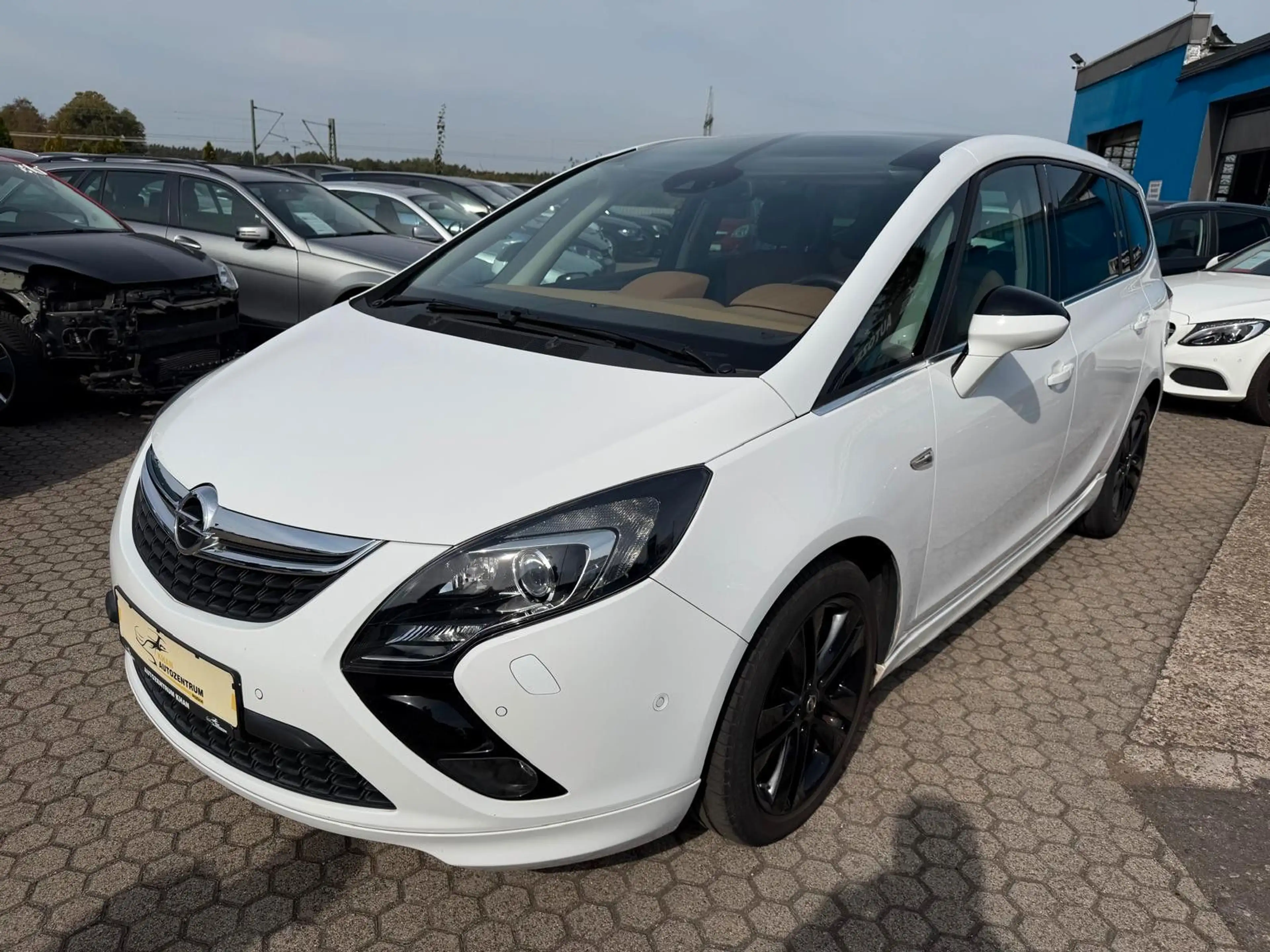 Opel Zafira Tourer BIXEN/NAVI/KAMERA — photo 3