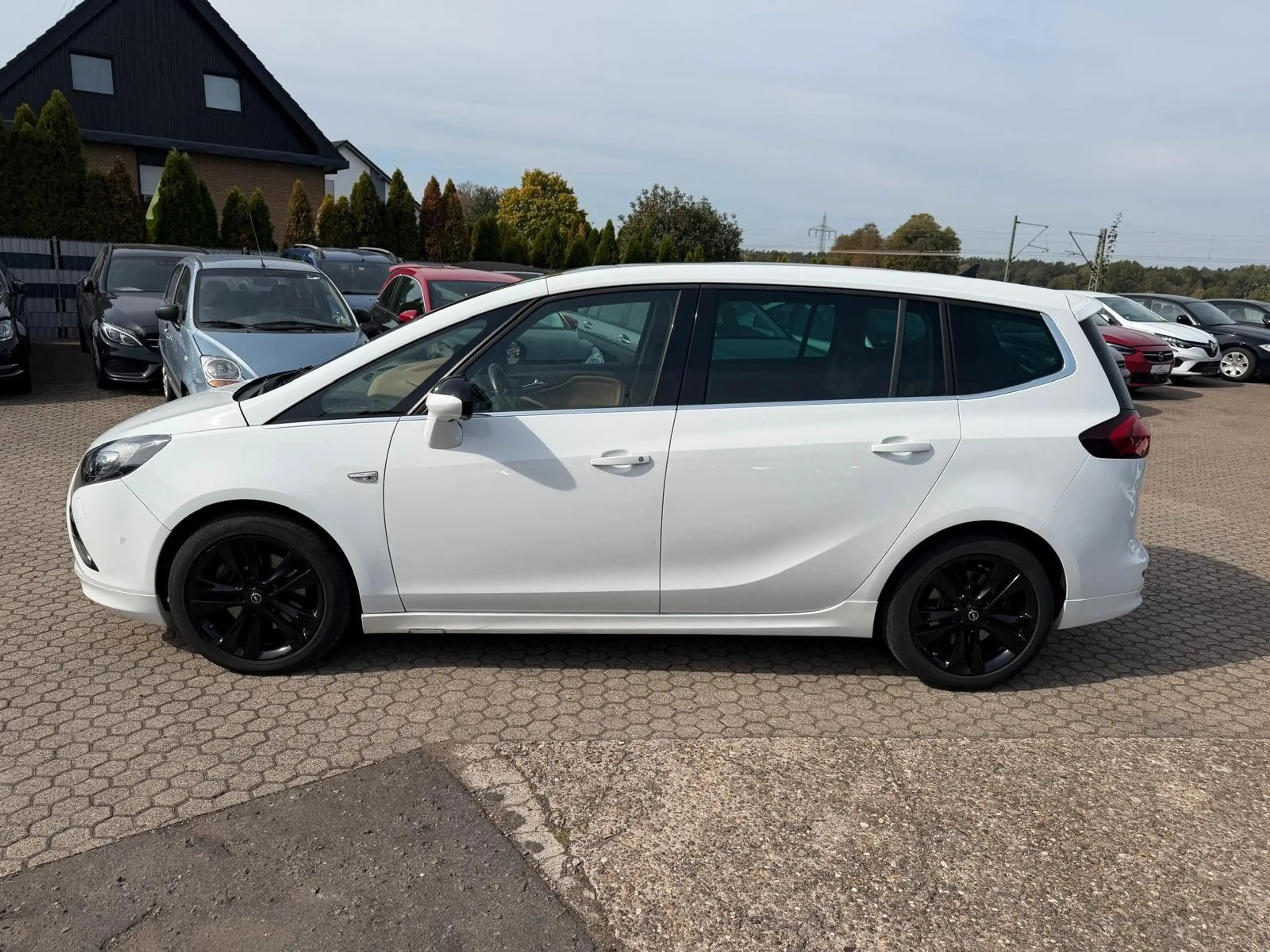 Opel Zafira Tourer BIXEN/NAVI/KAMERA — photo 4