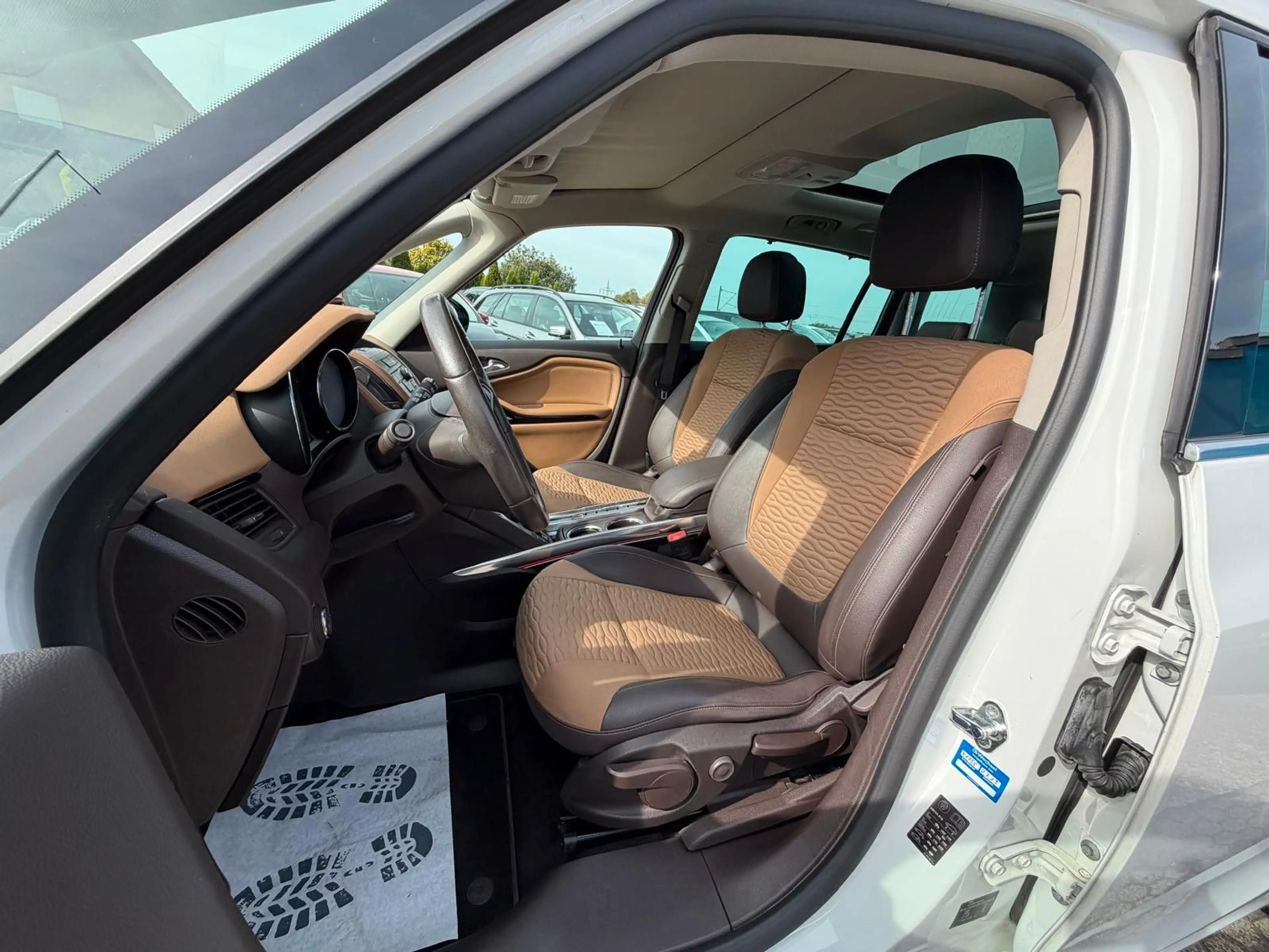 Opel Zafira Tourer BIXEN/NAVI/KAMERA — photo 14