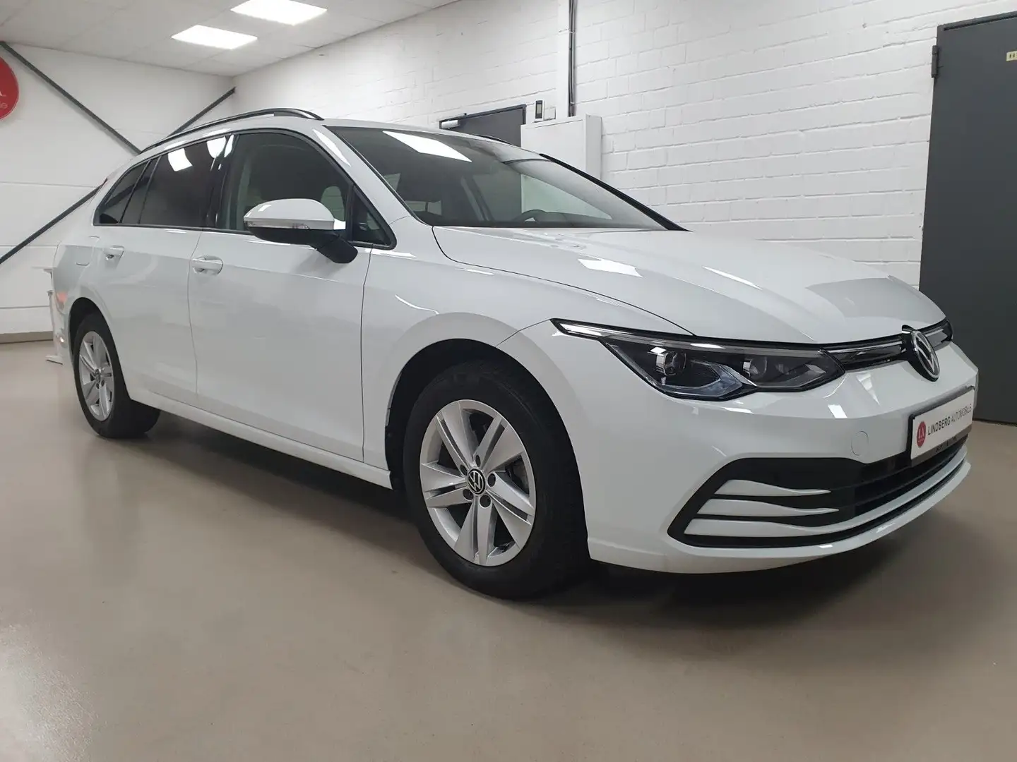 Volkswagen Golf VIII Variant Life TGI Weiß - 2