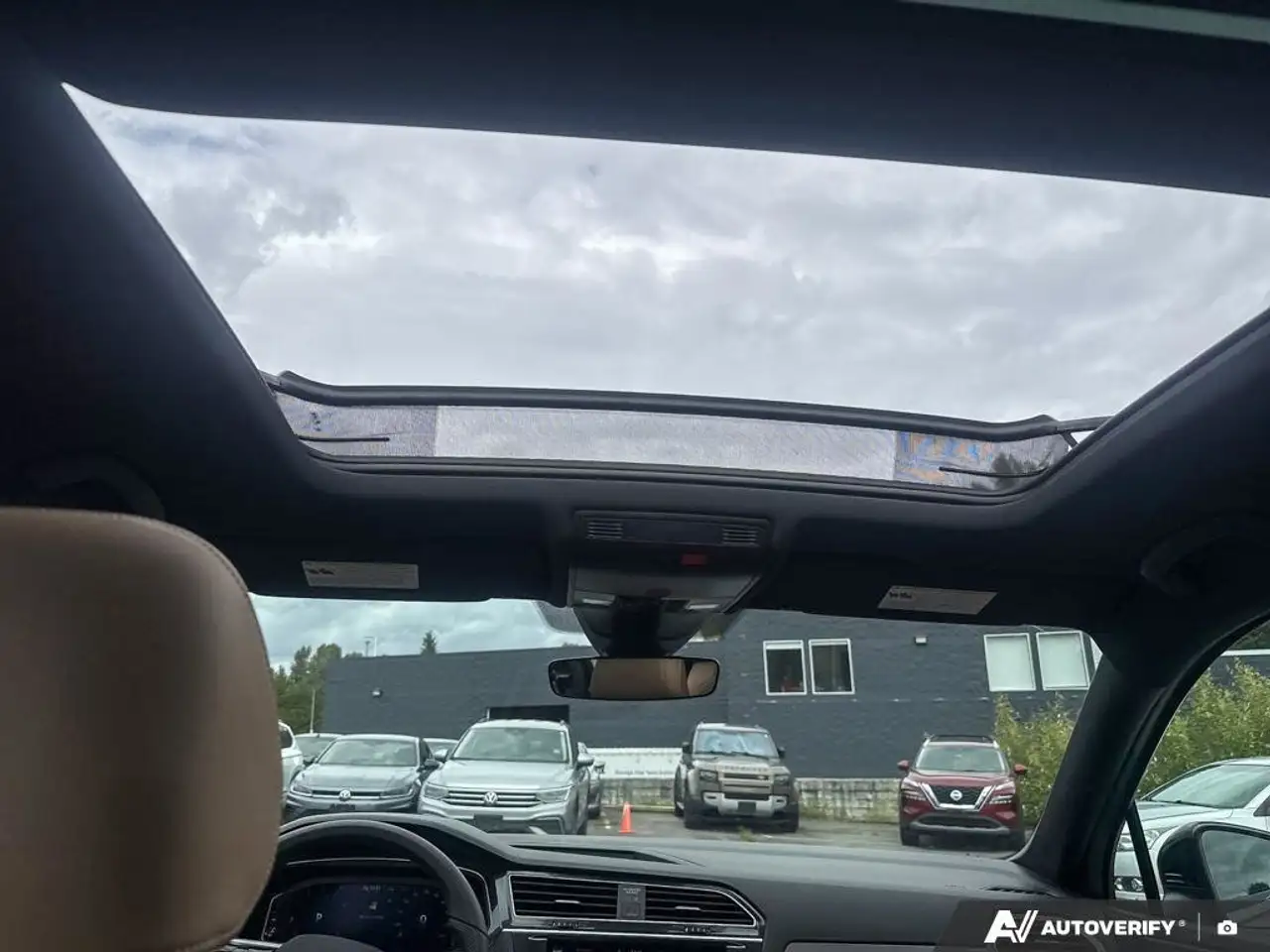 Volkswagen Tiguan снимка Volkswagen Tiguan