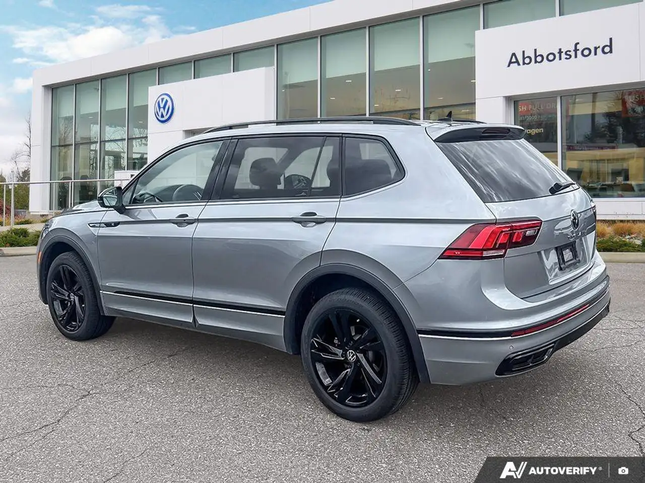 Volkswagen Tiguan снимка Volkswagen Tiguan