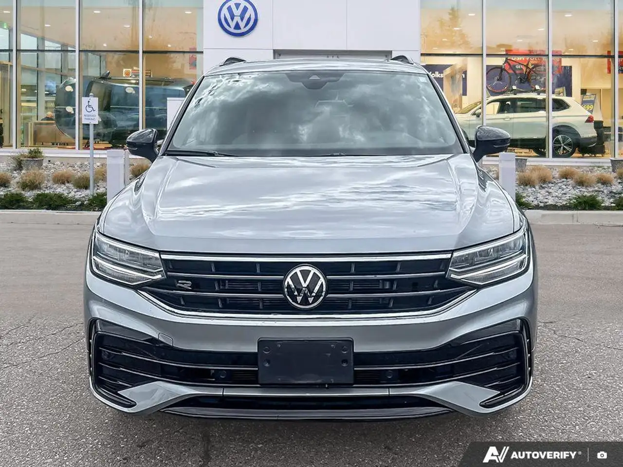 Volkswagen Tiguan снимка Volkswagen Tiguan