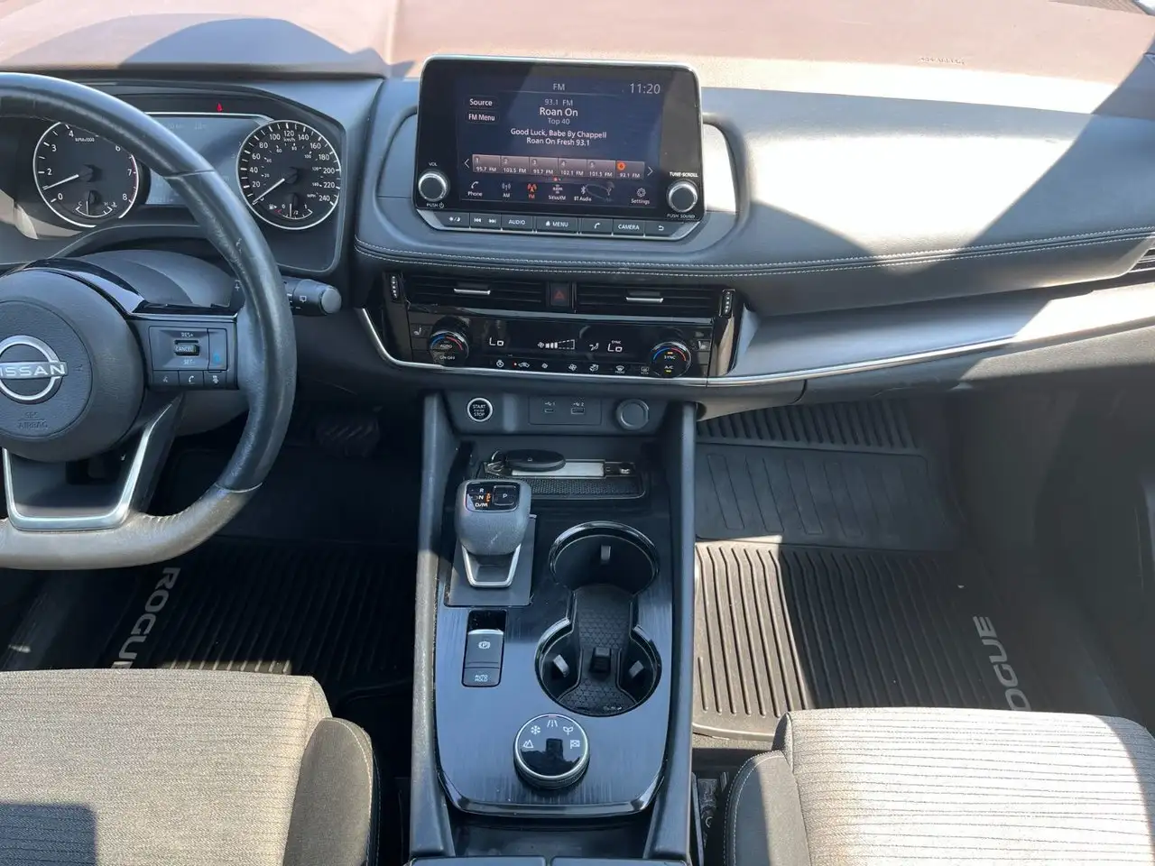 Nissan Rogue снимка Nissan Rogue