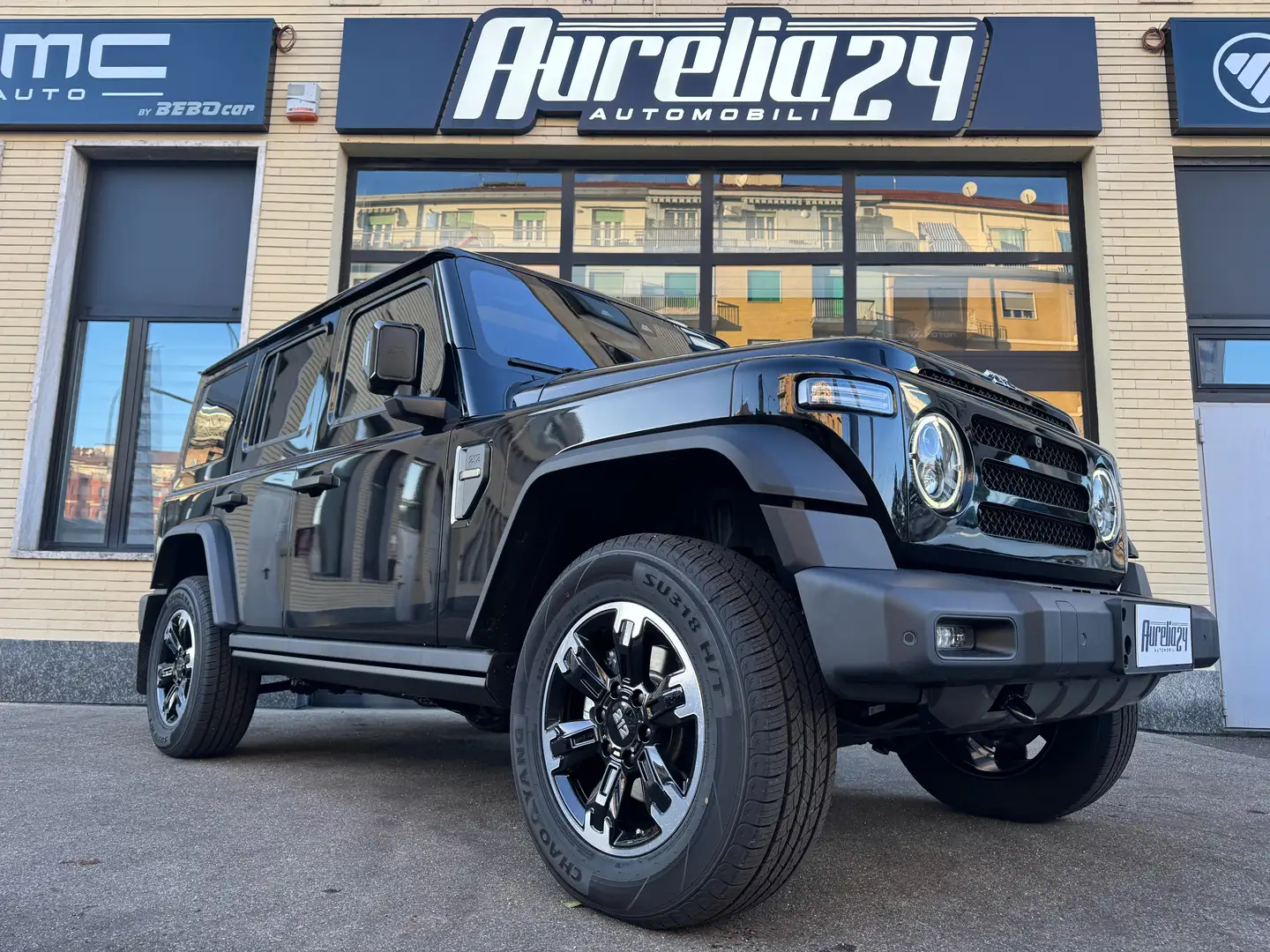 EMC Sonstige 212 4x4 Schwarz - 1