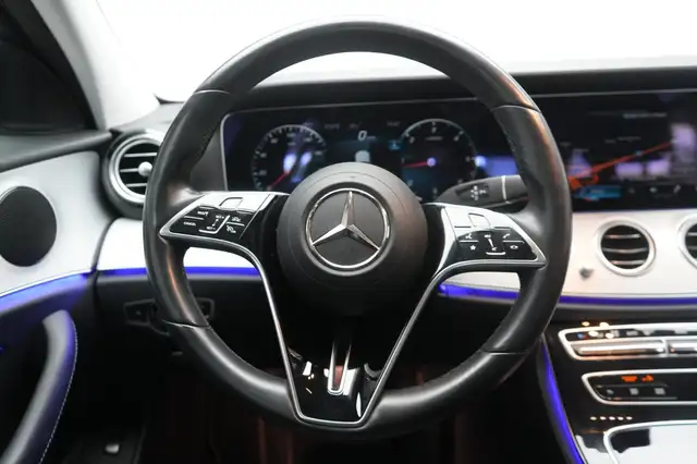 Mercedes-Benz E-Class view 14