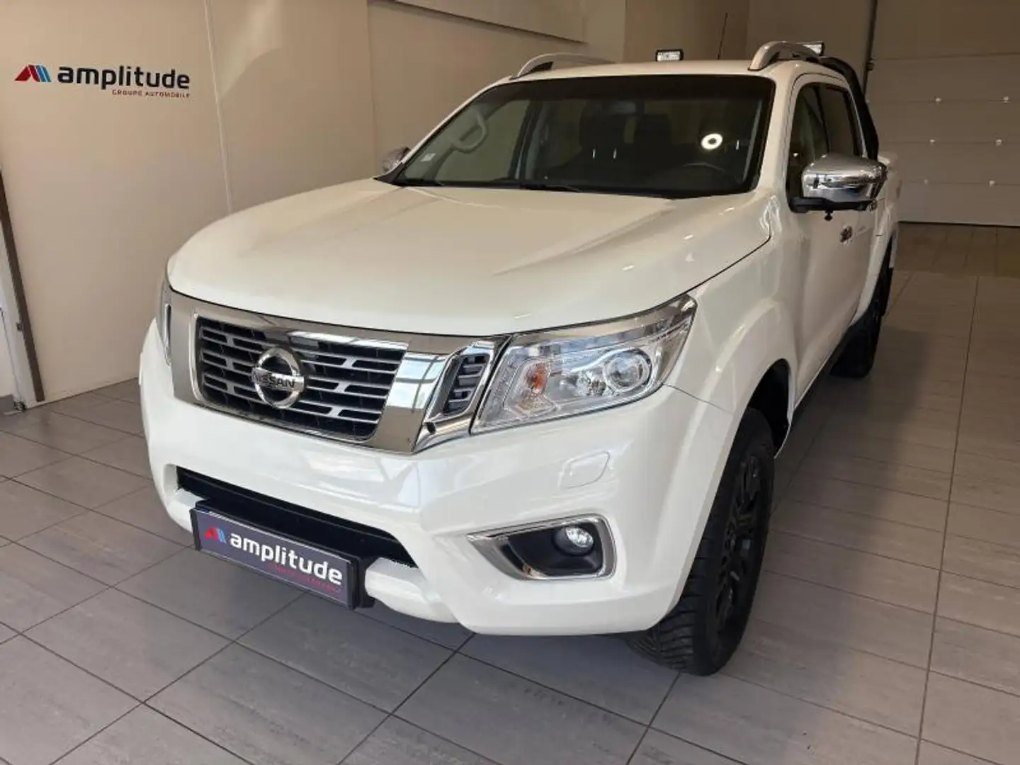 Nissan Navara 2.3 dCi 190ch Double-Cab Trek-1° 2018 BVA Blanc - 1