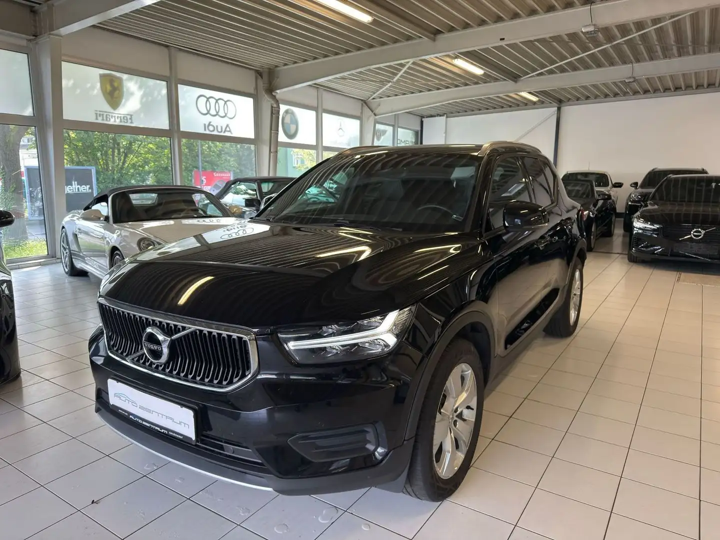 Volvo XC40 Kamera/Harman K/Automatik /8 Fach/Gepflegt Zwart - 2