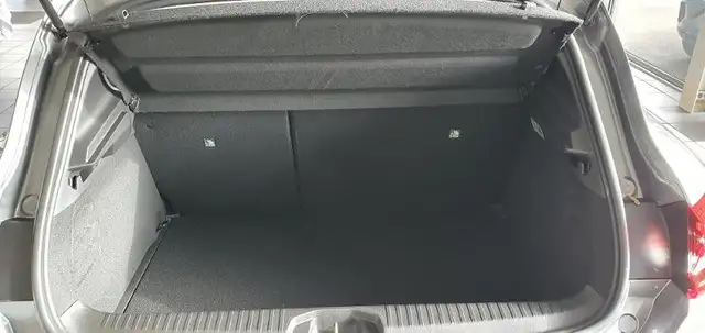 Mitsubishi Colt view 11