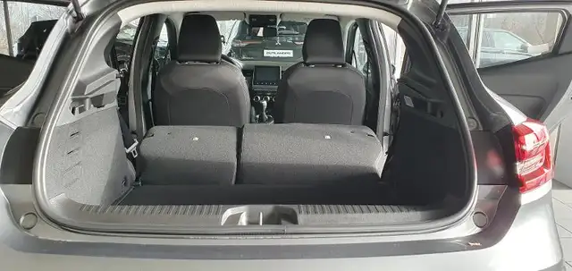 Mitsubishi Colt view 14