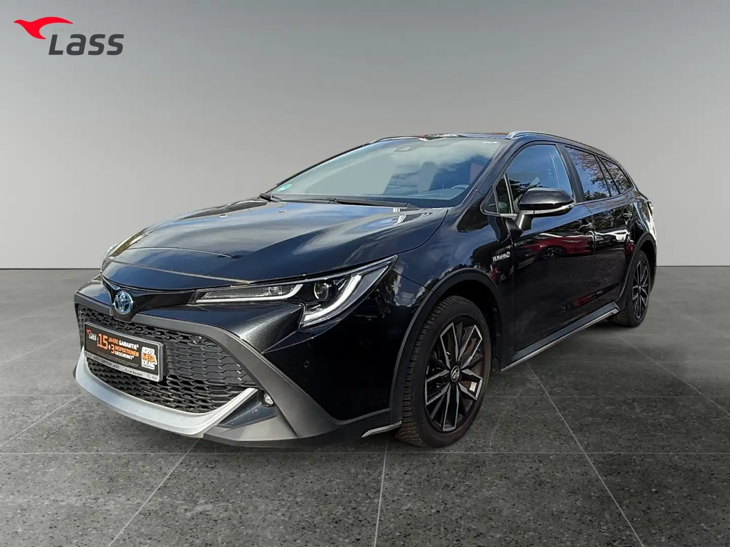 Toyota Corolla Touring Sports 1.8 Trek 2xKlima ACC AUT Zwart - 2