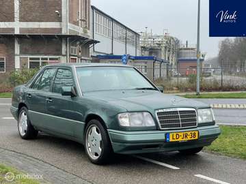 Elegance | W124 | NL & NAP | 2e Eigenaar | Schuifd