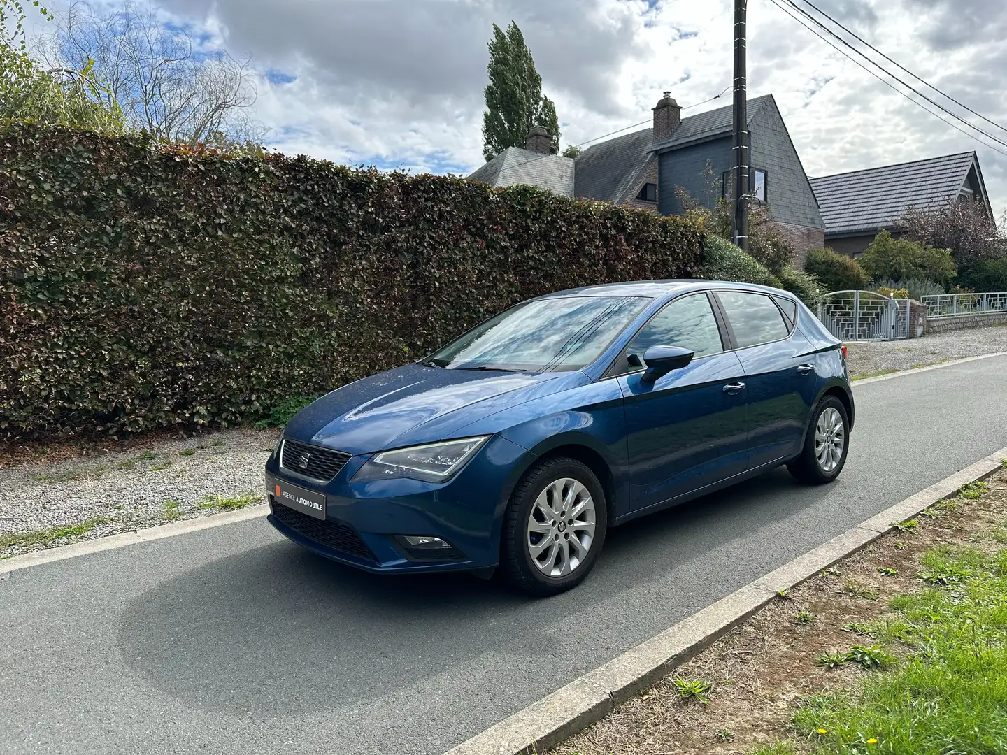 SEAT Leon Leon 1.6 CR TDi Style - GARANTIE 12 M Blau - 2