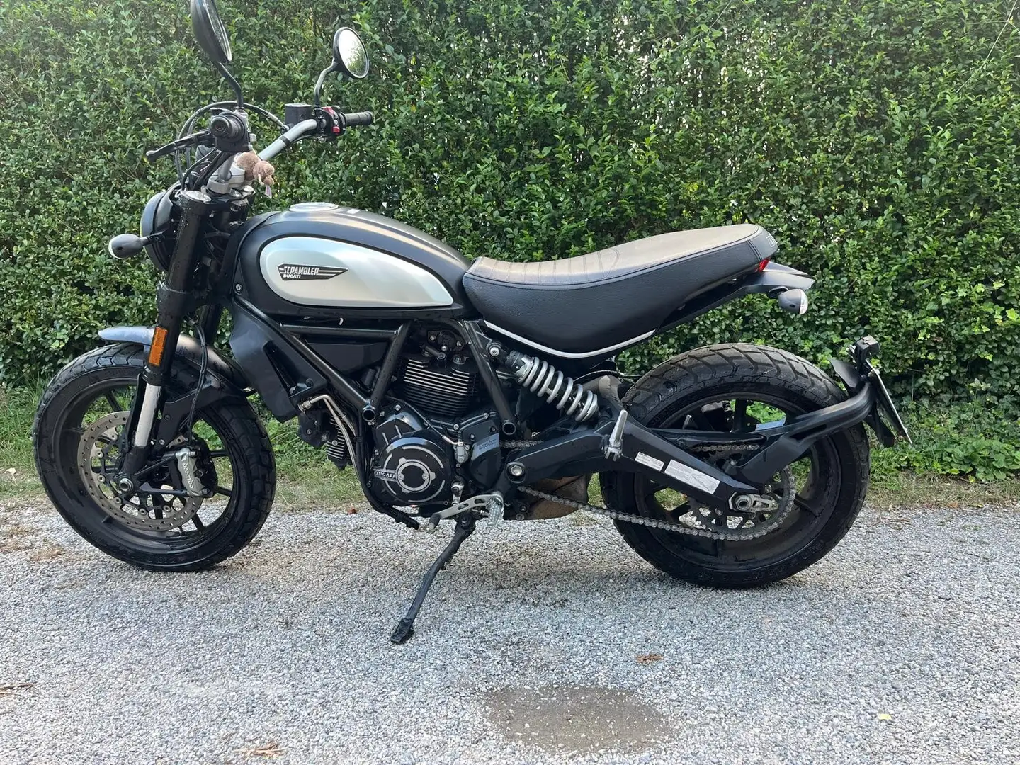 Ducati Scrambler Negru - 2