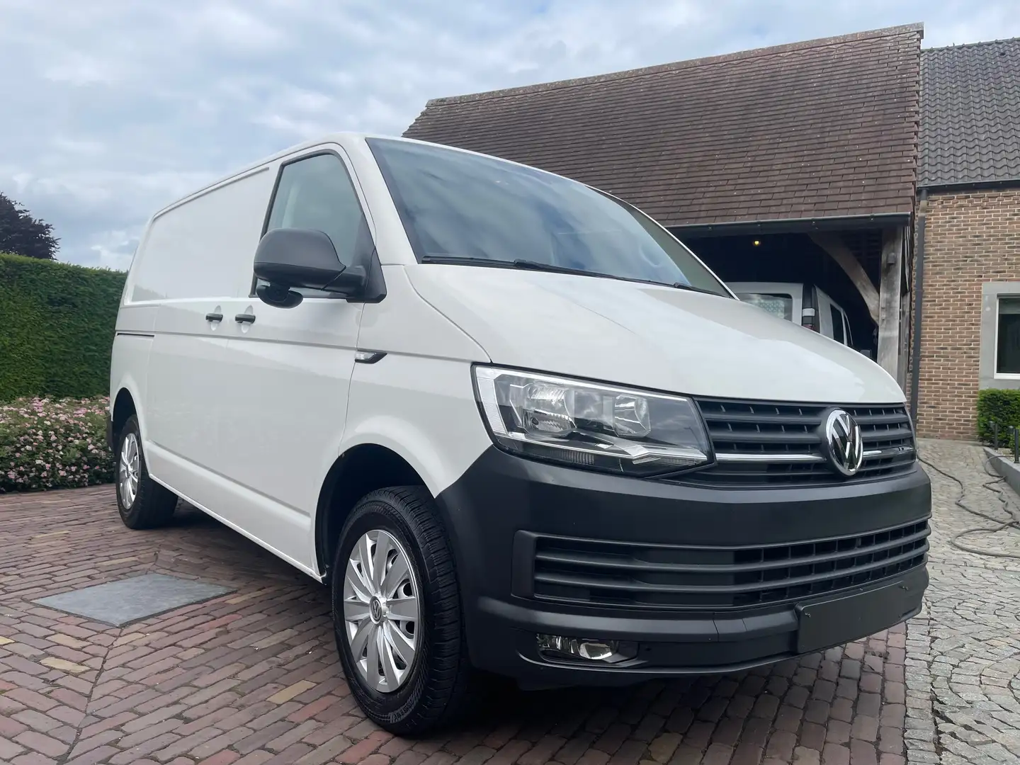 Volkswagen Transporter 114pk-Airco-Blue-CruiseC-DAB+Trekh-18140 btw-PDC Blanc - 2