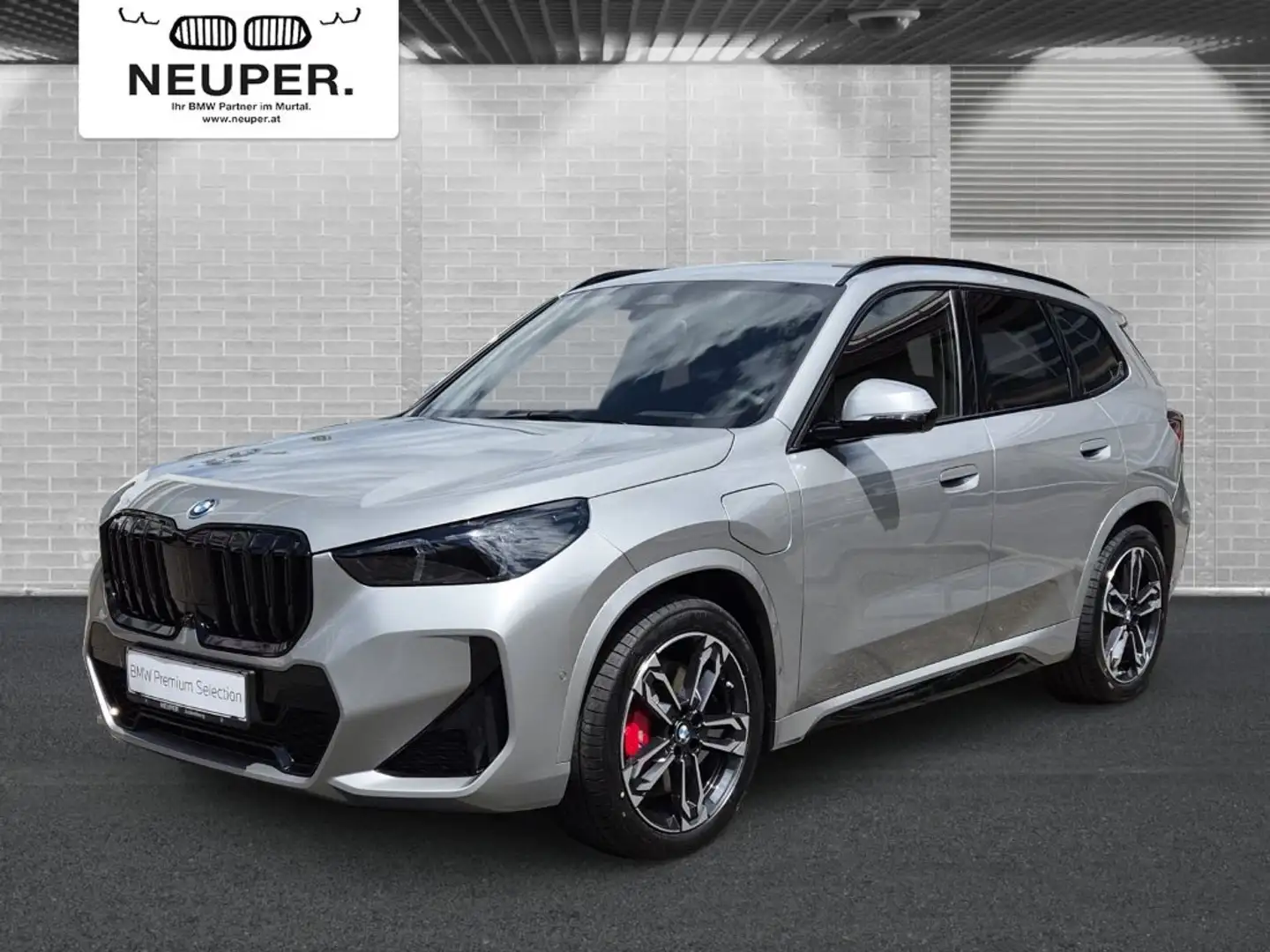 BMW X1 xDrive25e Silber - 1