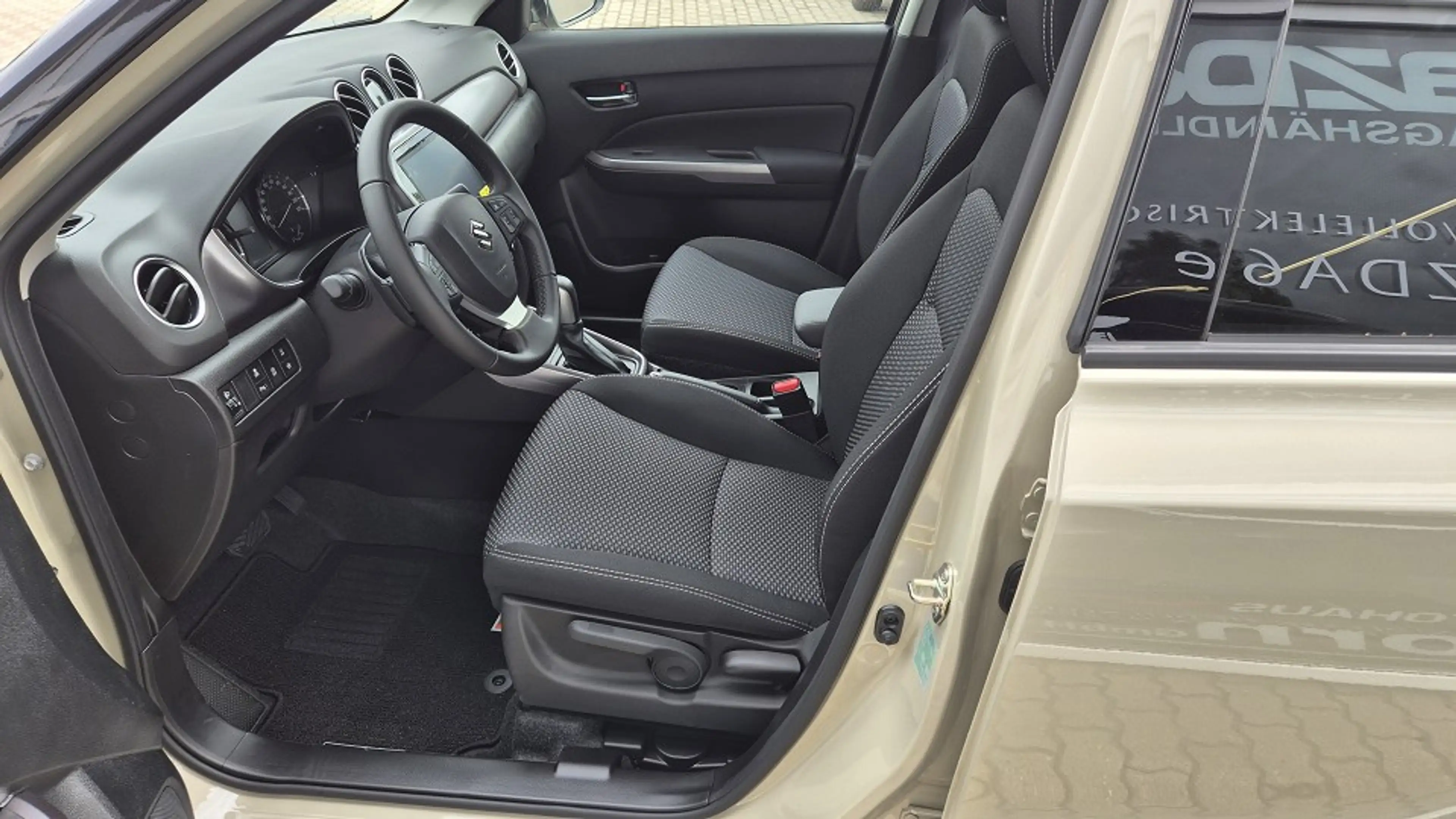 Suzuki Vitara Comfort A/T — photo 6