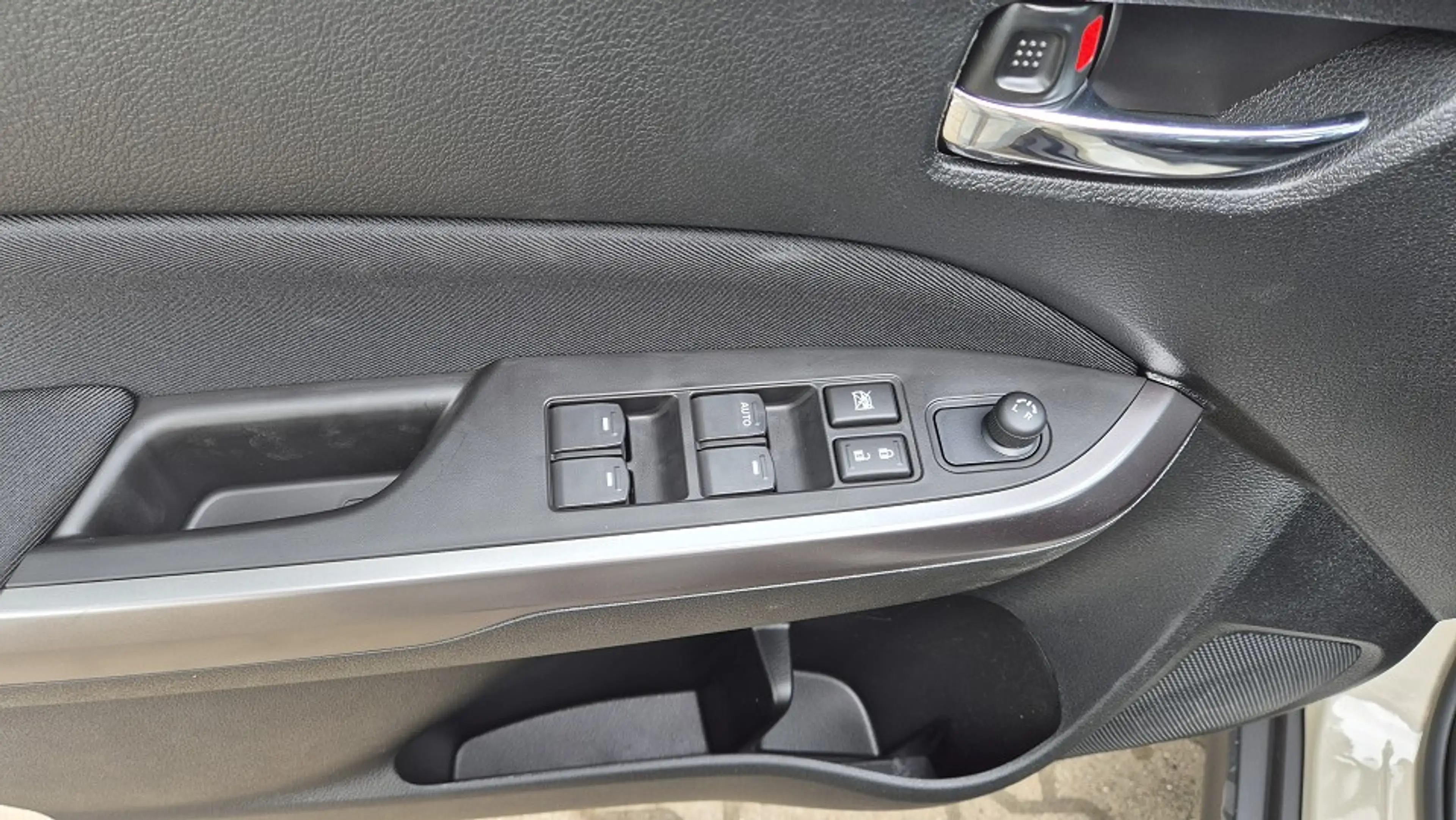 Suzuki Vitara Comfort A/T — photo 9
