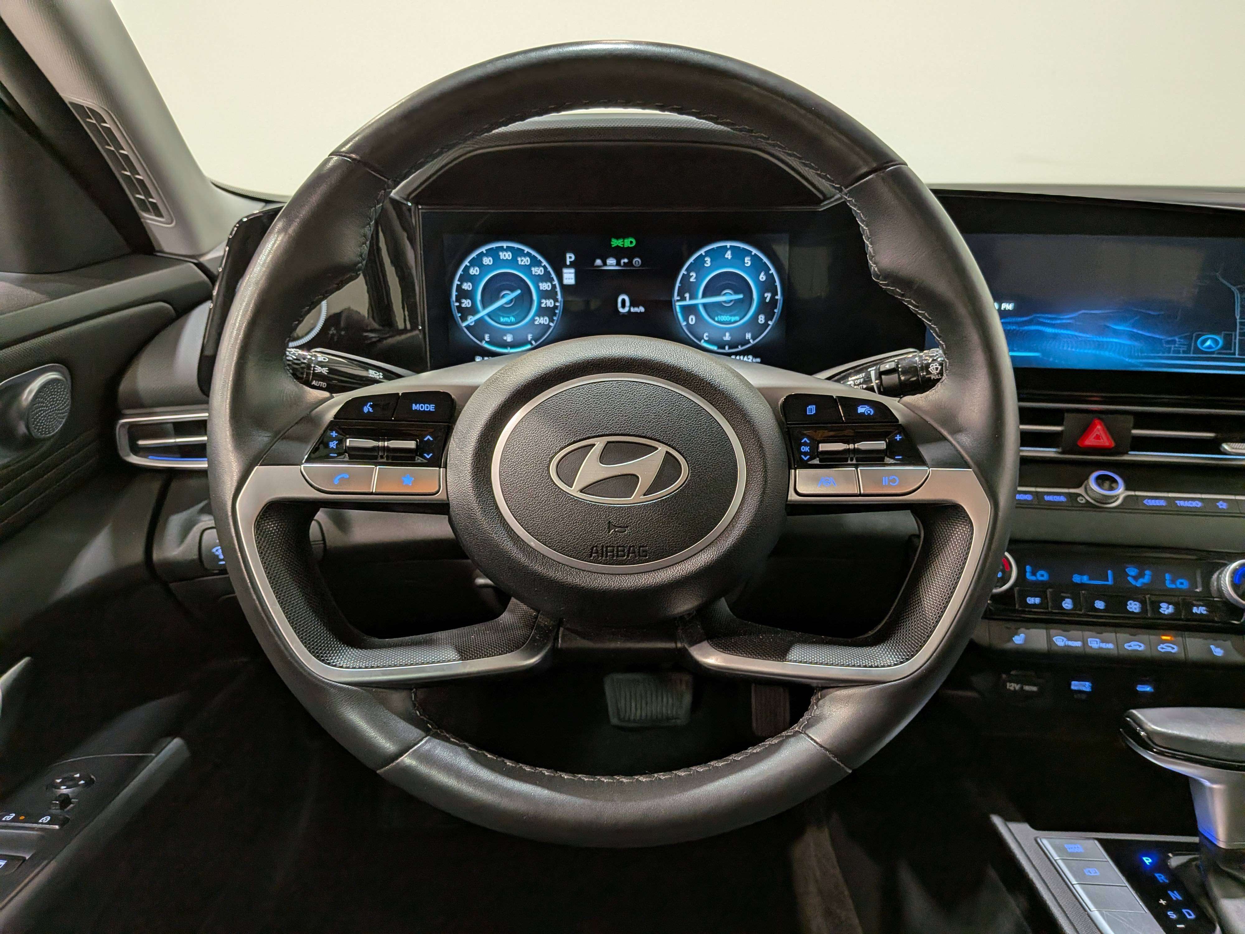Hyundai Elantra 2025