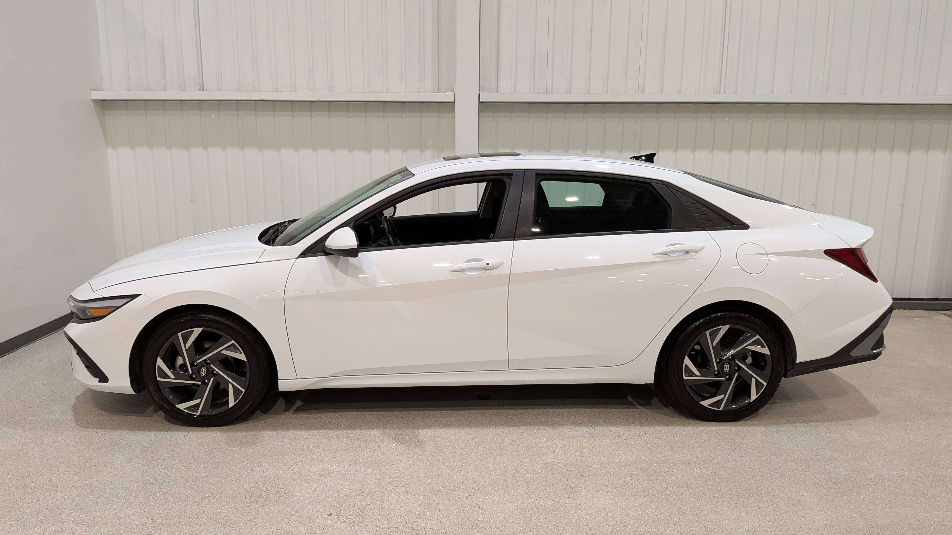 Hyundai Elantra 2025