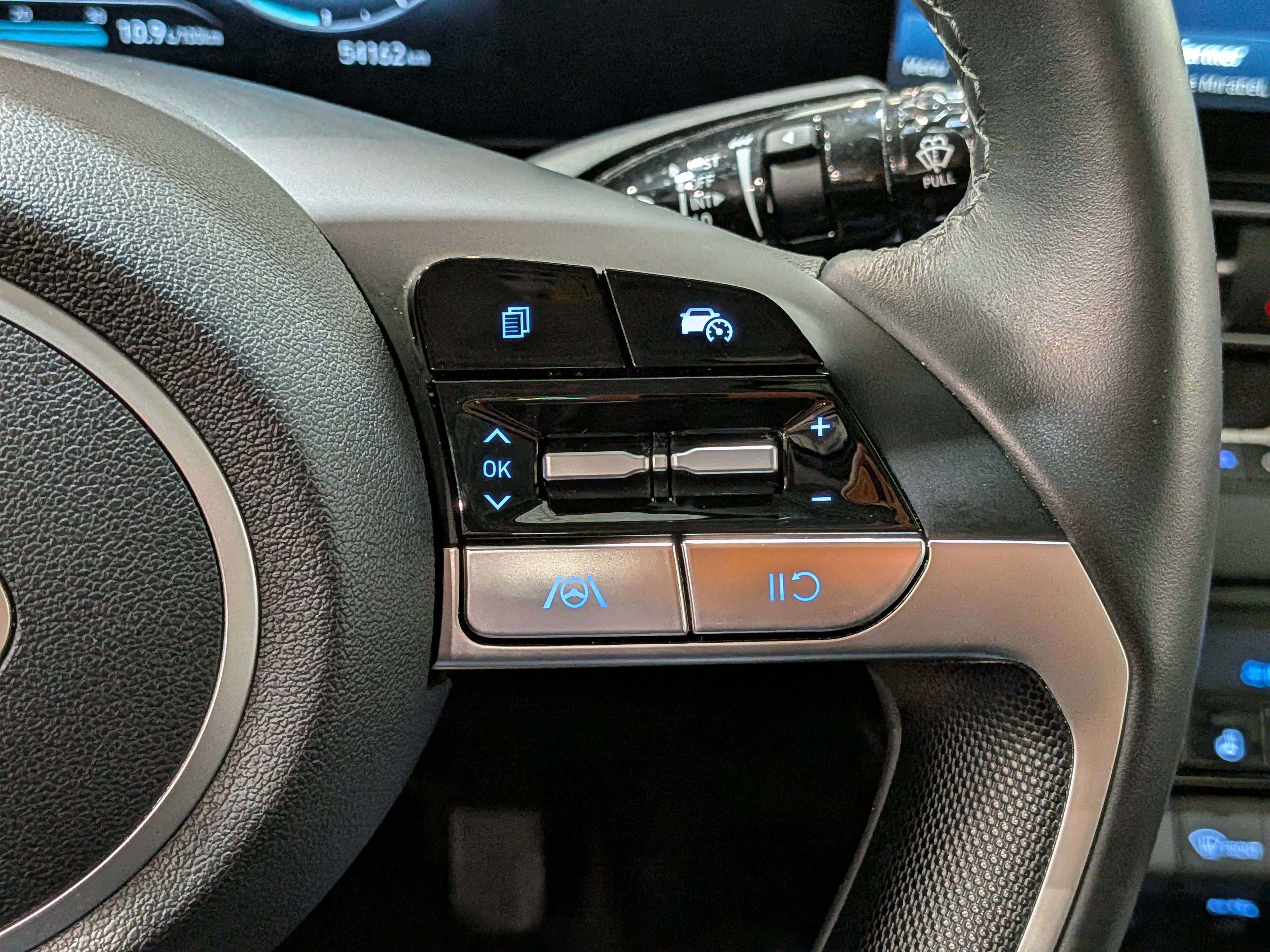 Hyundai Elantra 2025