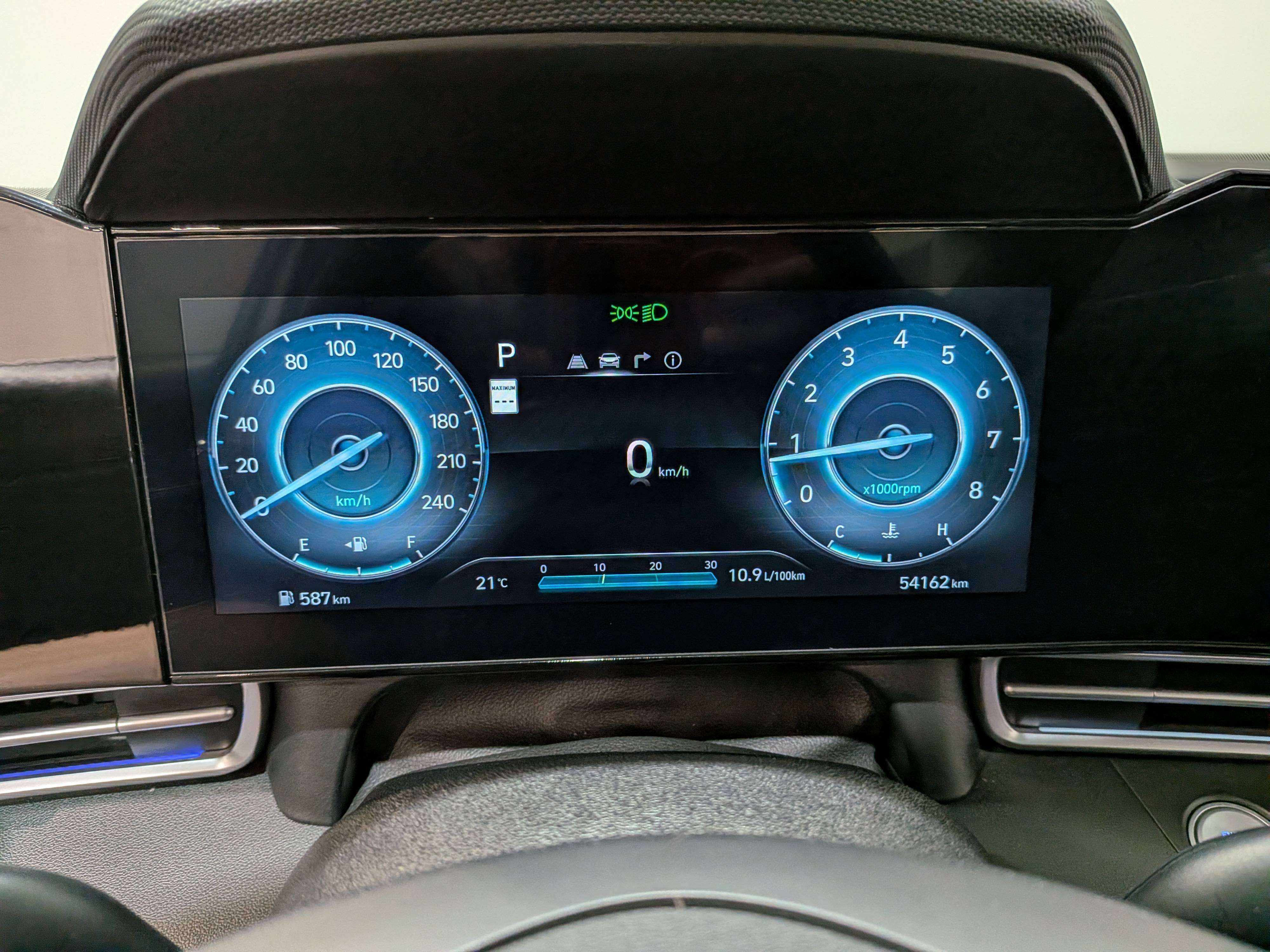 Hyundai Elantra 2025
