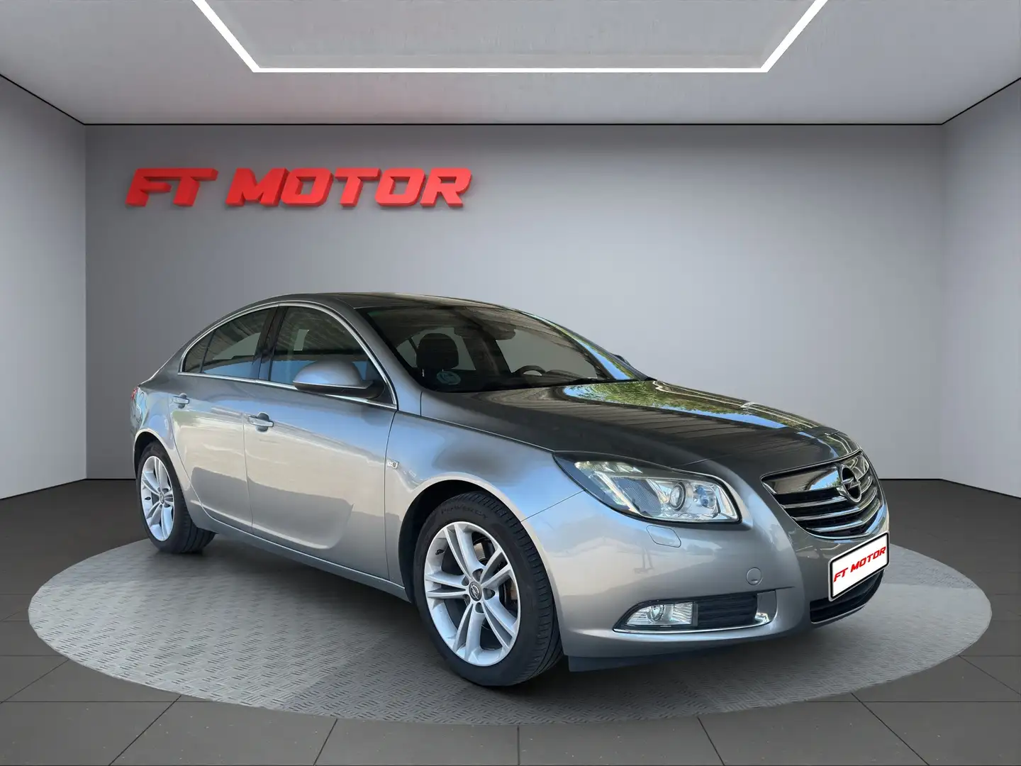 Opel Insignia 2.0T Cosmo 4x4 Gris - 1