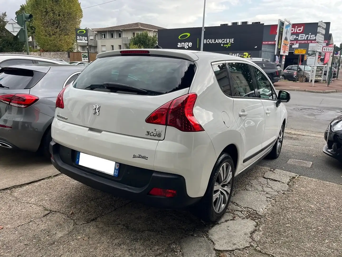 Peugeot 3008 3008 1.6 e-HDi 112ch FAP BMP6 BLUE LION Allure - 2