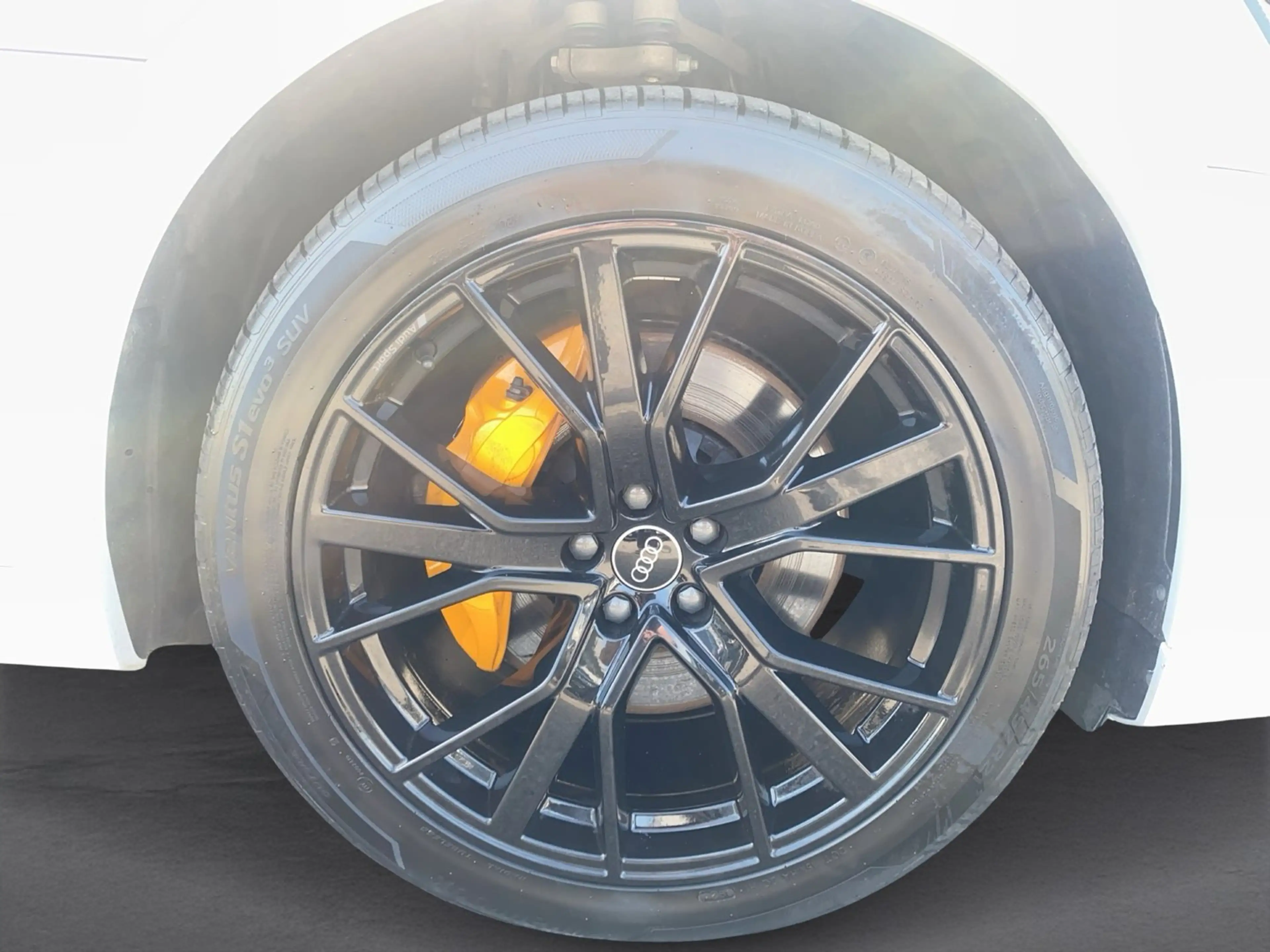 Audi e-tron 55 quattro 300 kW S line — photo 6