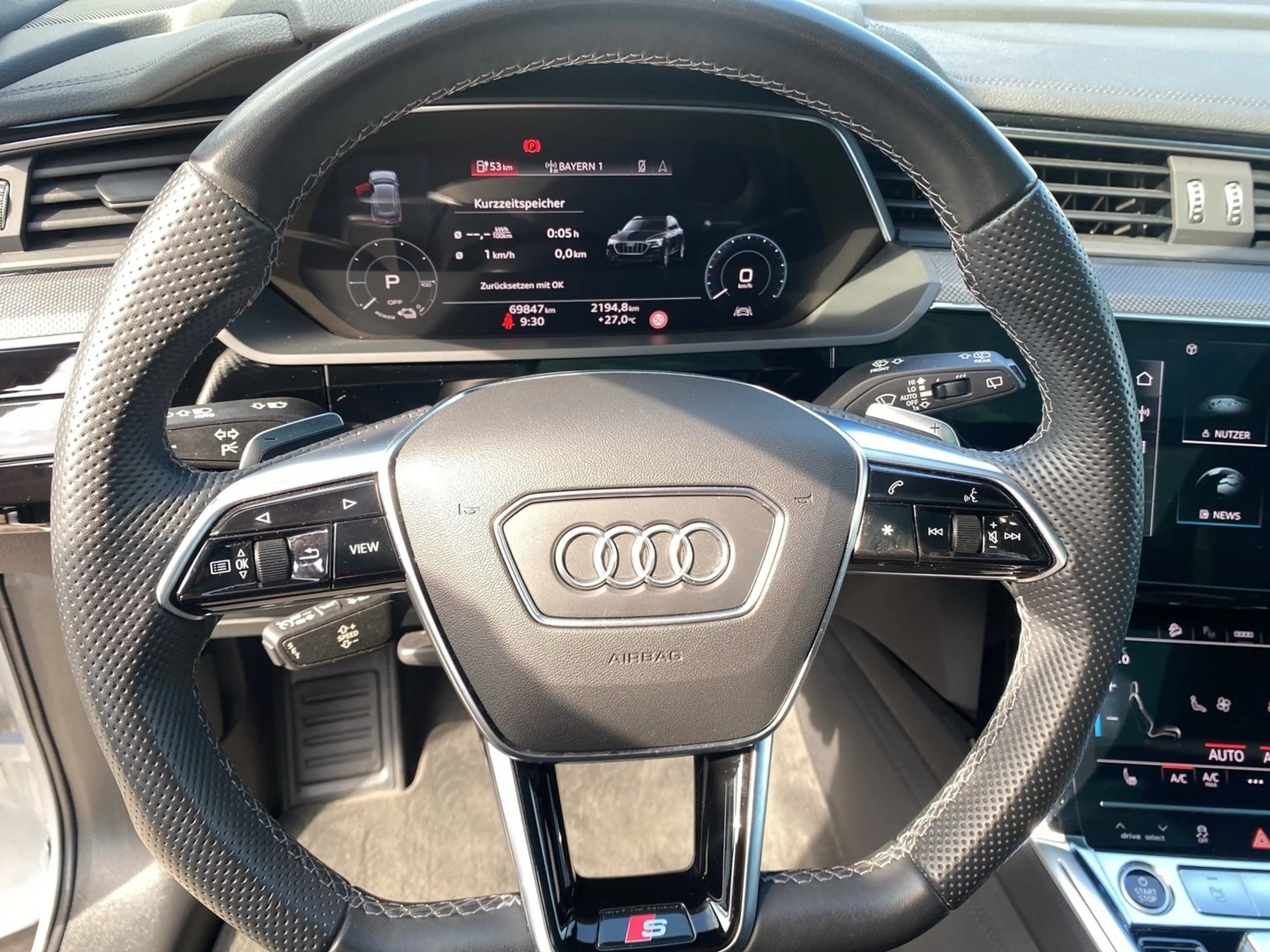 Audi e-tron 55 quattro 300 kW S line — photo 14