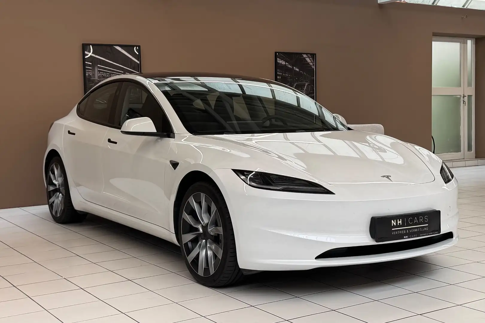 Tesla Model 3 Long Range Dual 75 kWh AWD Weiß - 1
