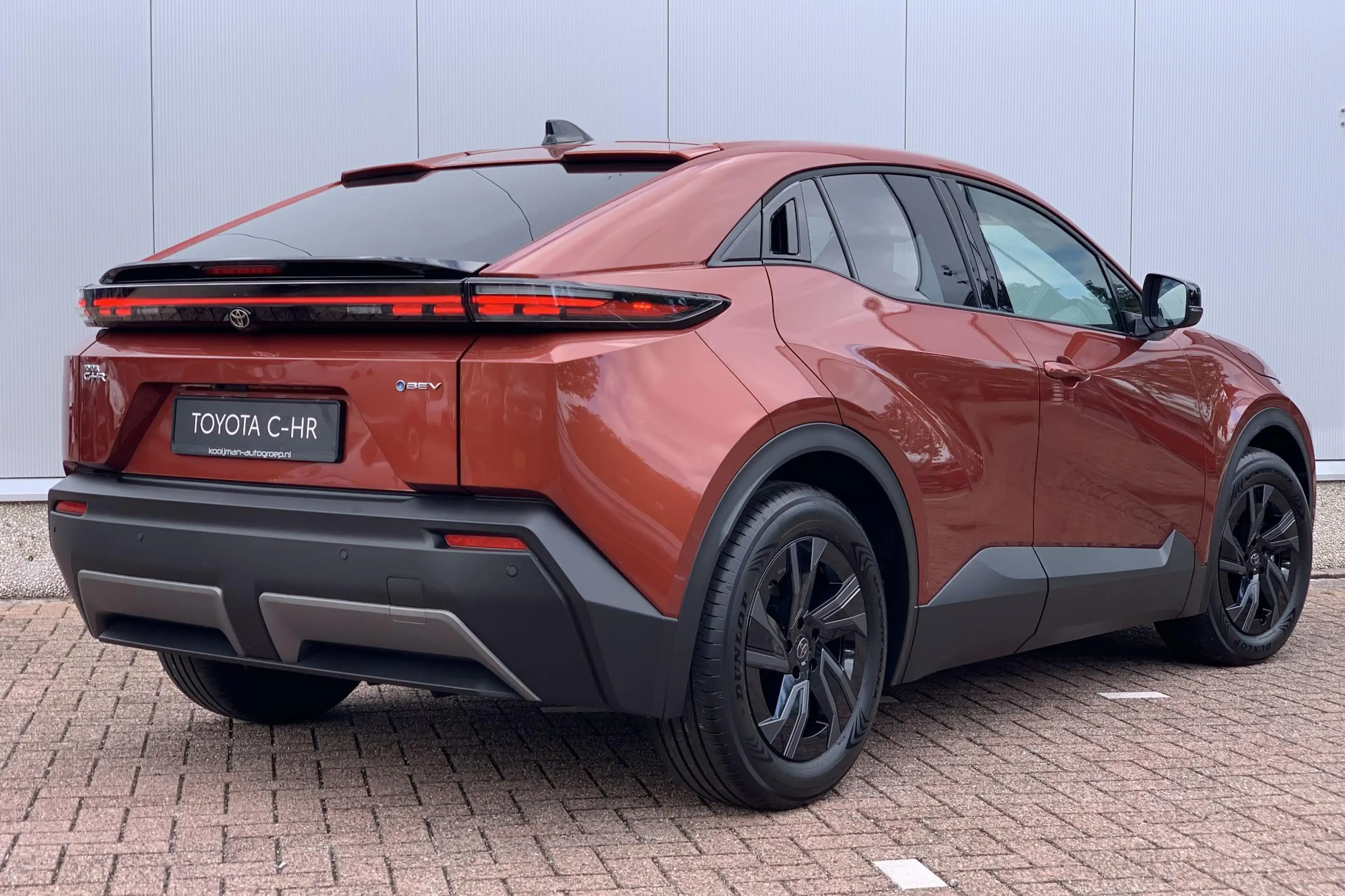 Toyota C-HR+ First Edition 77 kWh / Direct leverbaar! / Nu €3.0 — photo 2
