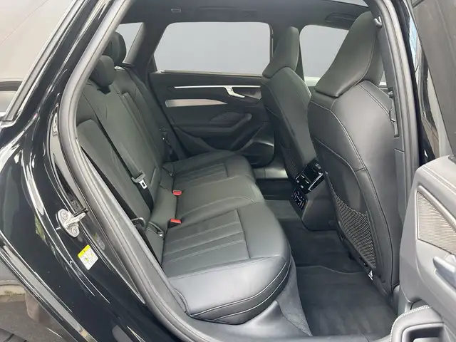Audi A6 view 13