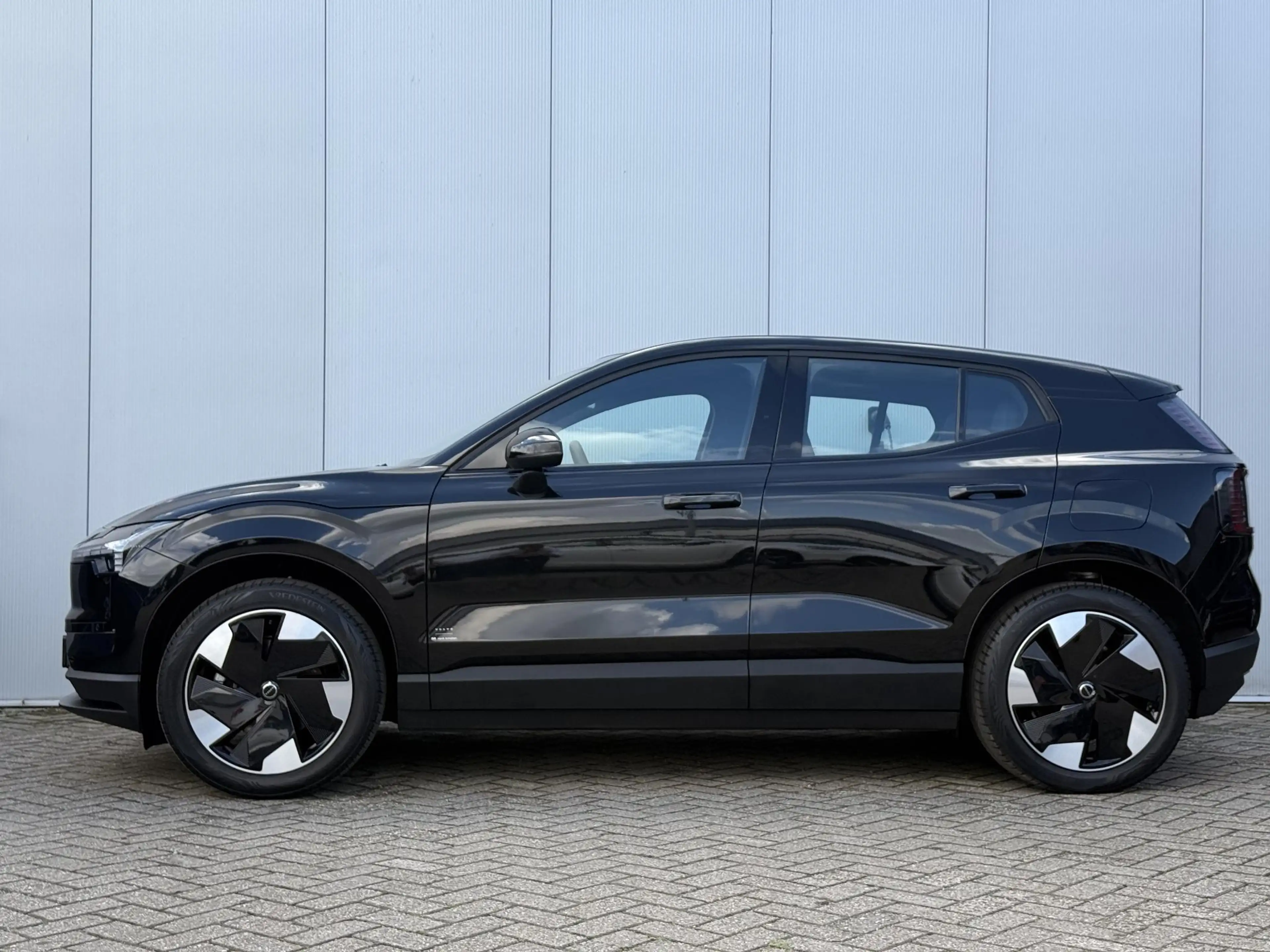 Volvo EX30 Single Motor Extended Range Plus 69 kWh | Verwarmb — photo 8