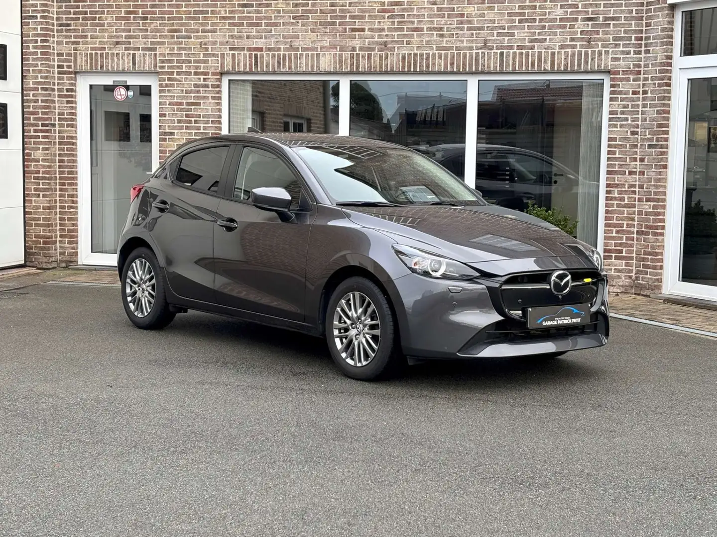 mazda 2