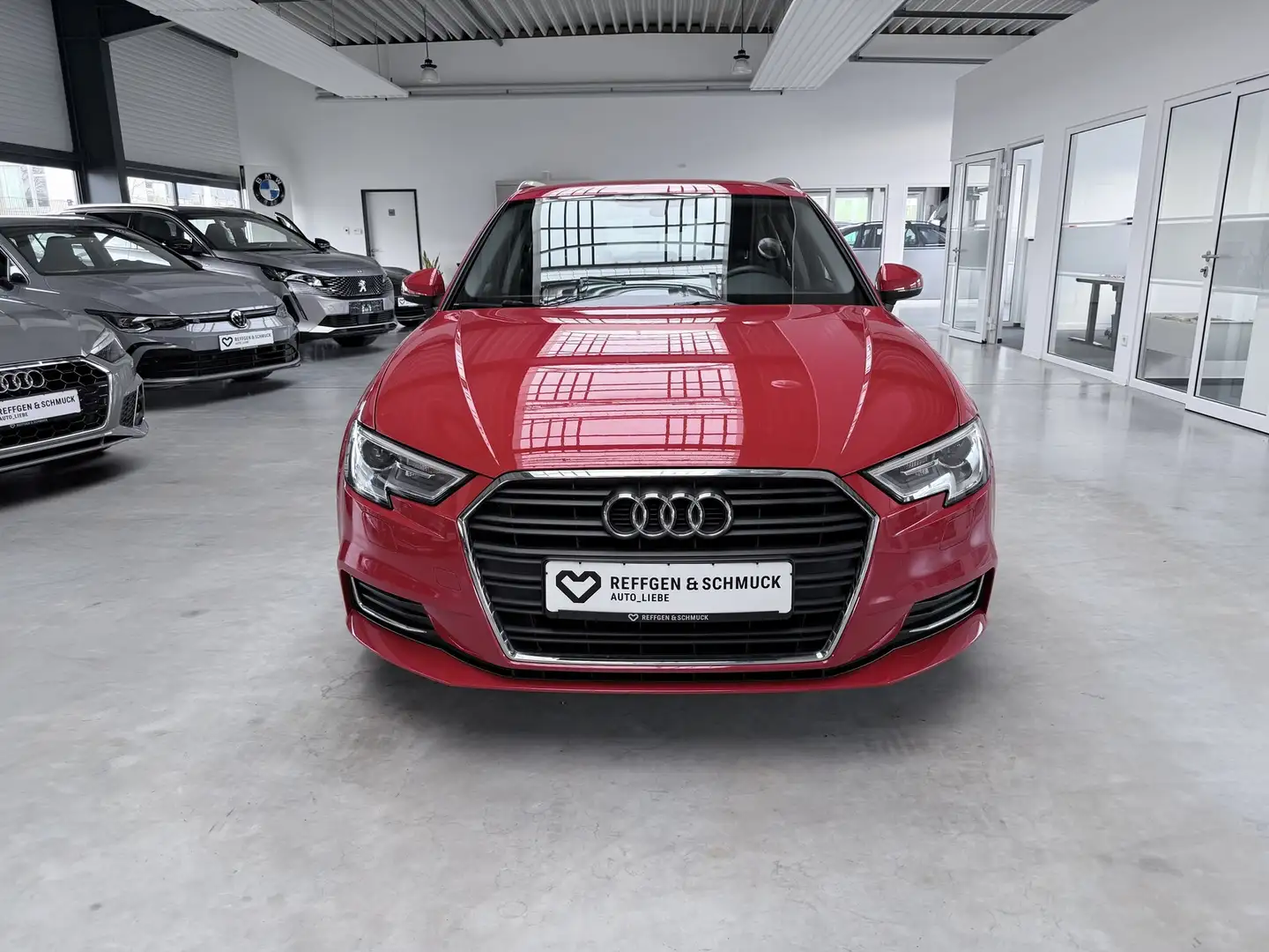Audi A3 SPORTBACK 35 DESIGN KLIMA+TEILLEDER+XENON+ALU Rot - 2