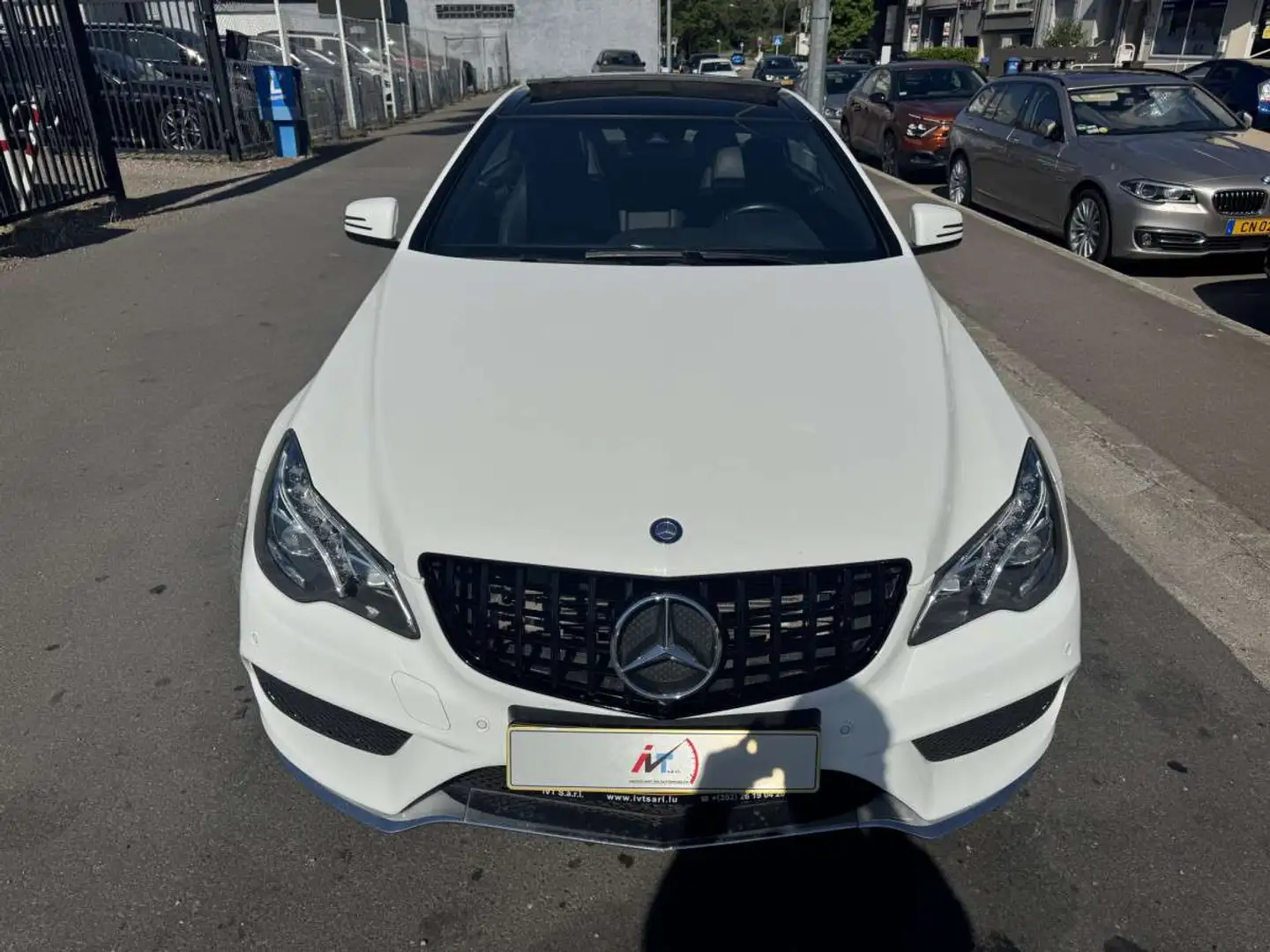 Mercedes-Benz E 220 COUPE AMG Line 7G-DCT BlueTec Blanc - 2