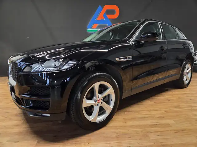 Jaguar F-Pace 2.0d i4 Pure awd 180cv auto my19