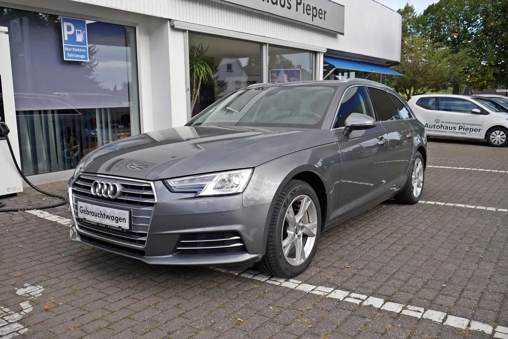 Audi A4 Avant 2.0 TFSI Sport Navi 3-Zonen-Klima -Neuer ... Gris - 2