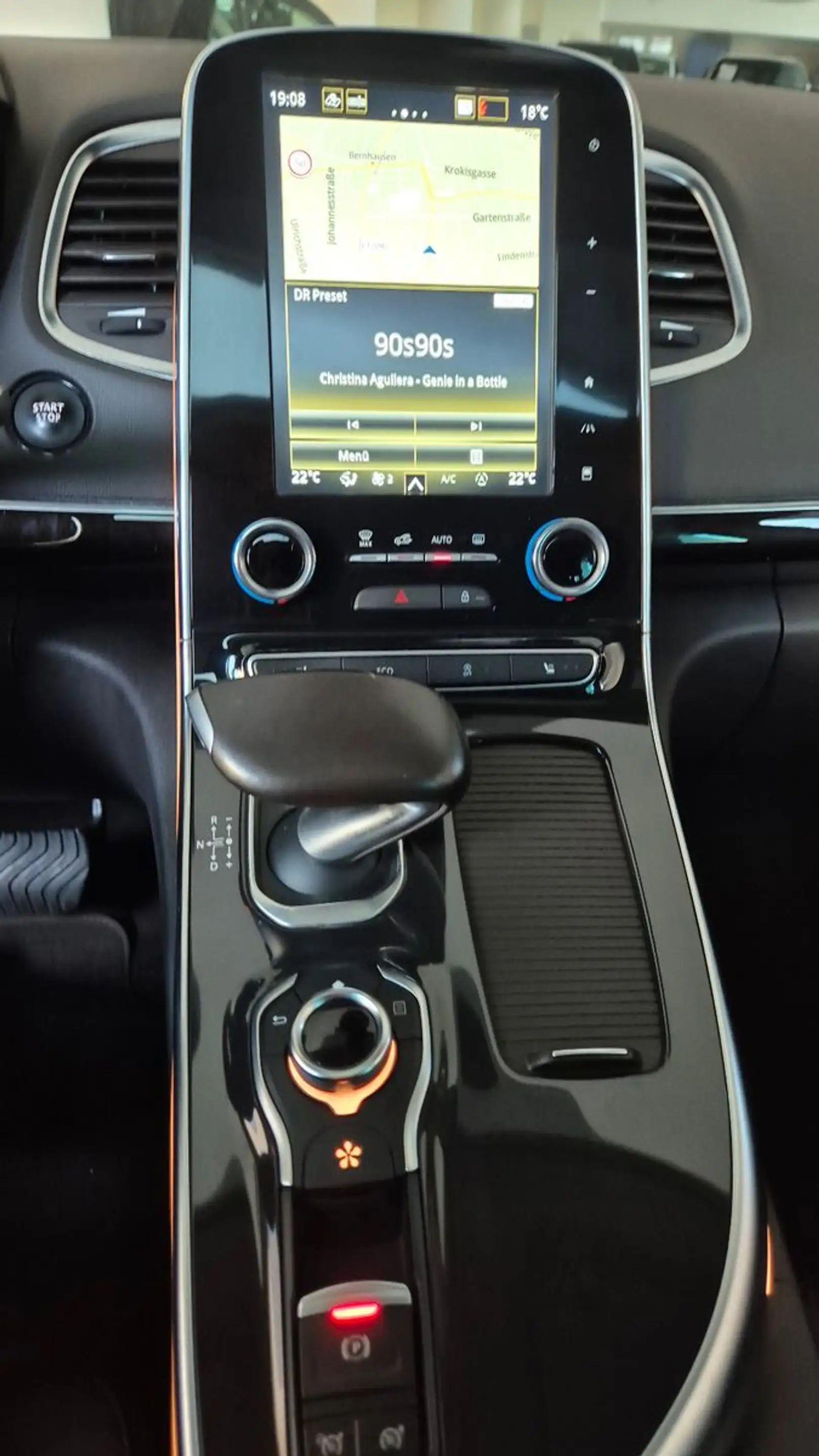 Renault Espace Business Edition/ACC/AHK/HUD/LED/Pano — photo 13